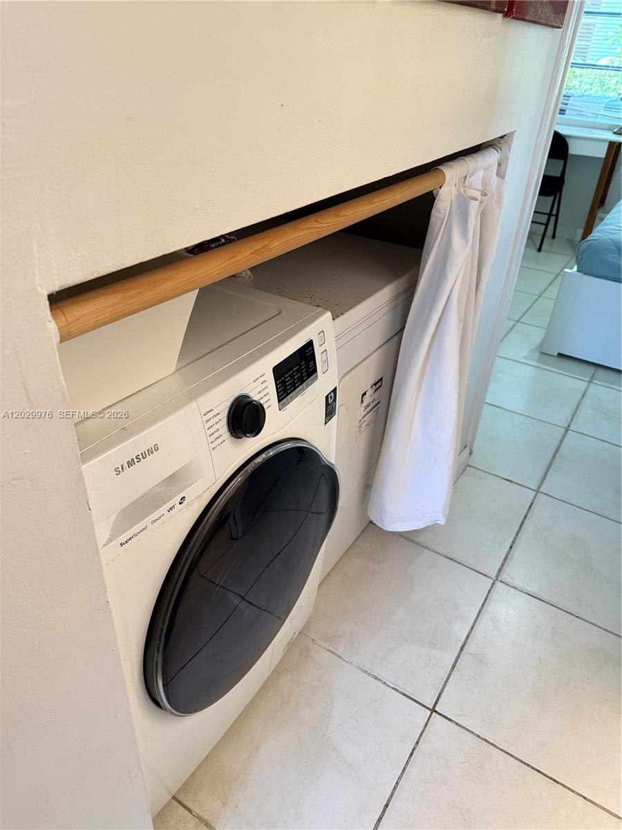 601 CONDO - Residential Lease