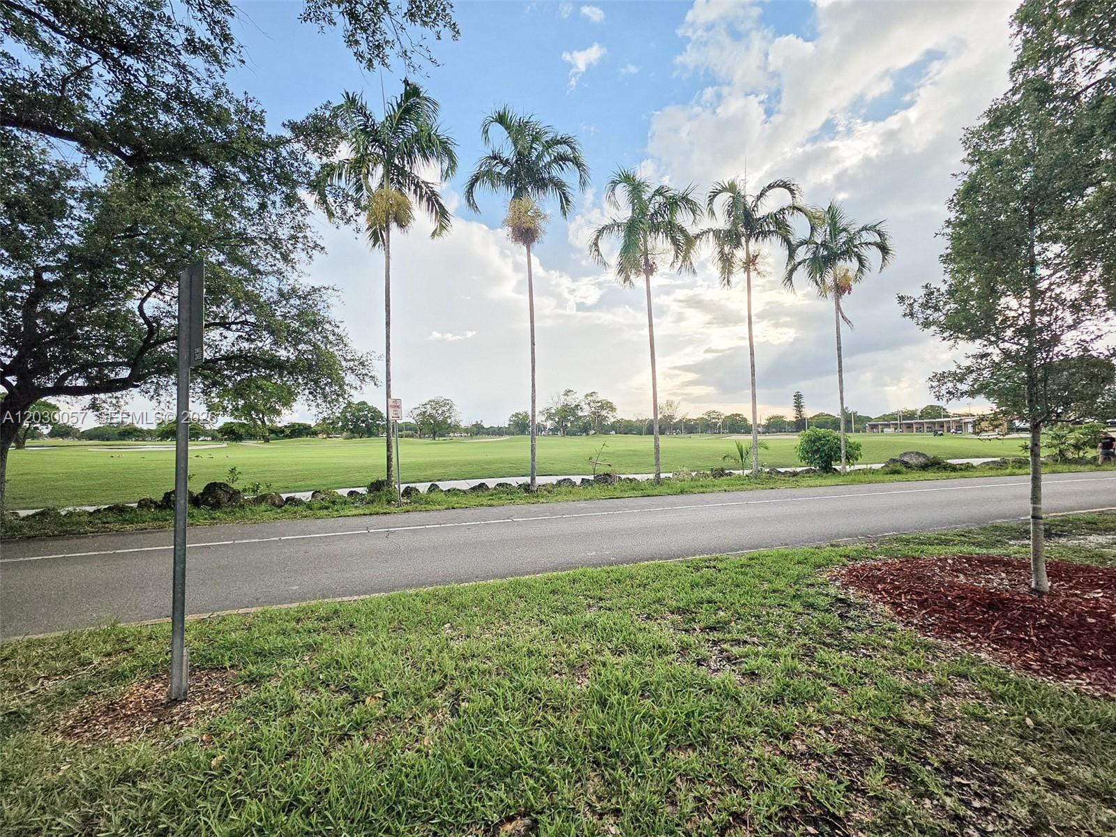 PASEO REAL CONDO - Residential