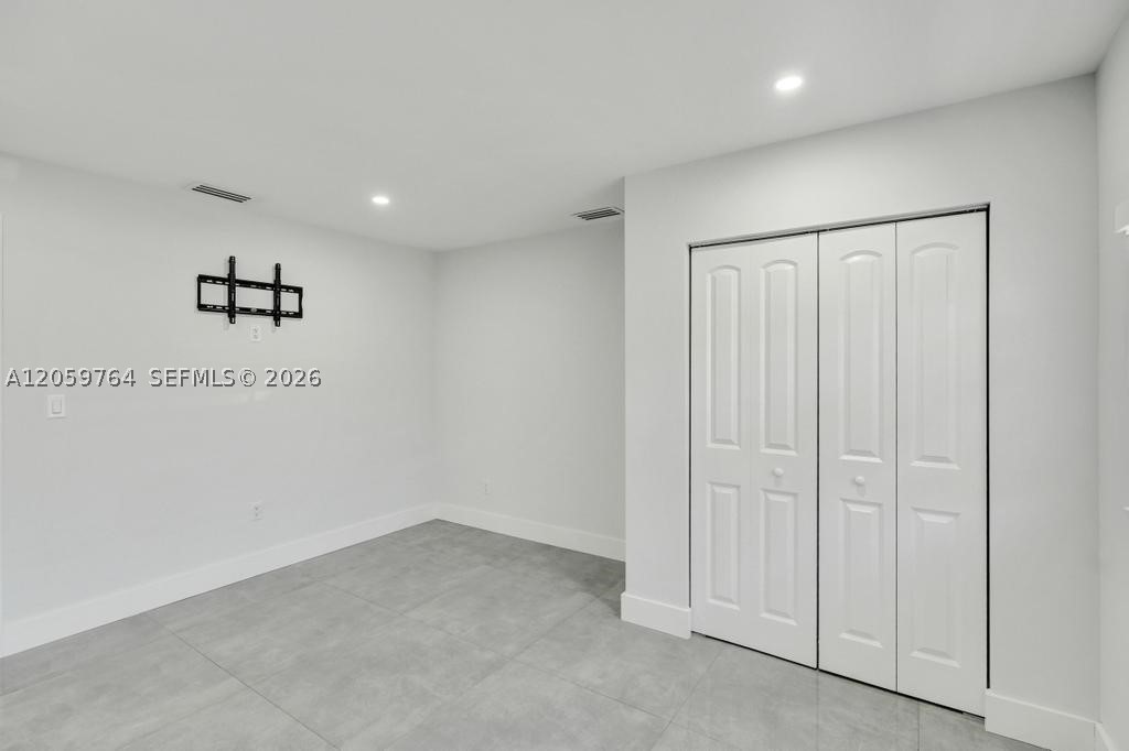 SOUTHERN ESTATES 13TH ADD - Residential
