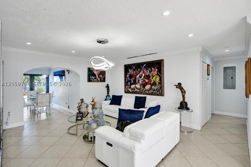 SOUTHERN ESTATES 13TH ADD - Residential