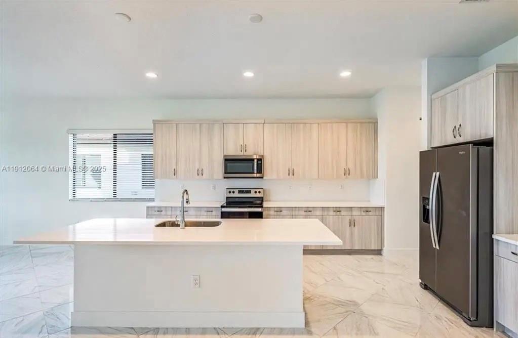 MAPLE RIDGE - Residential