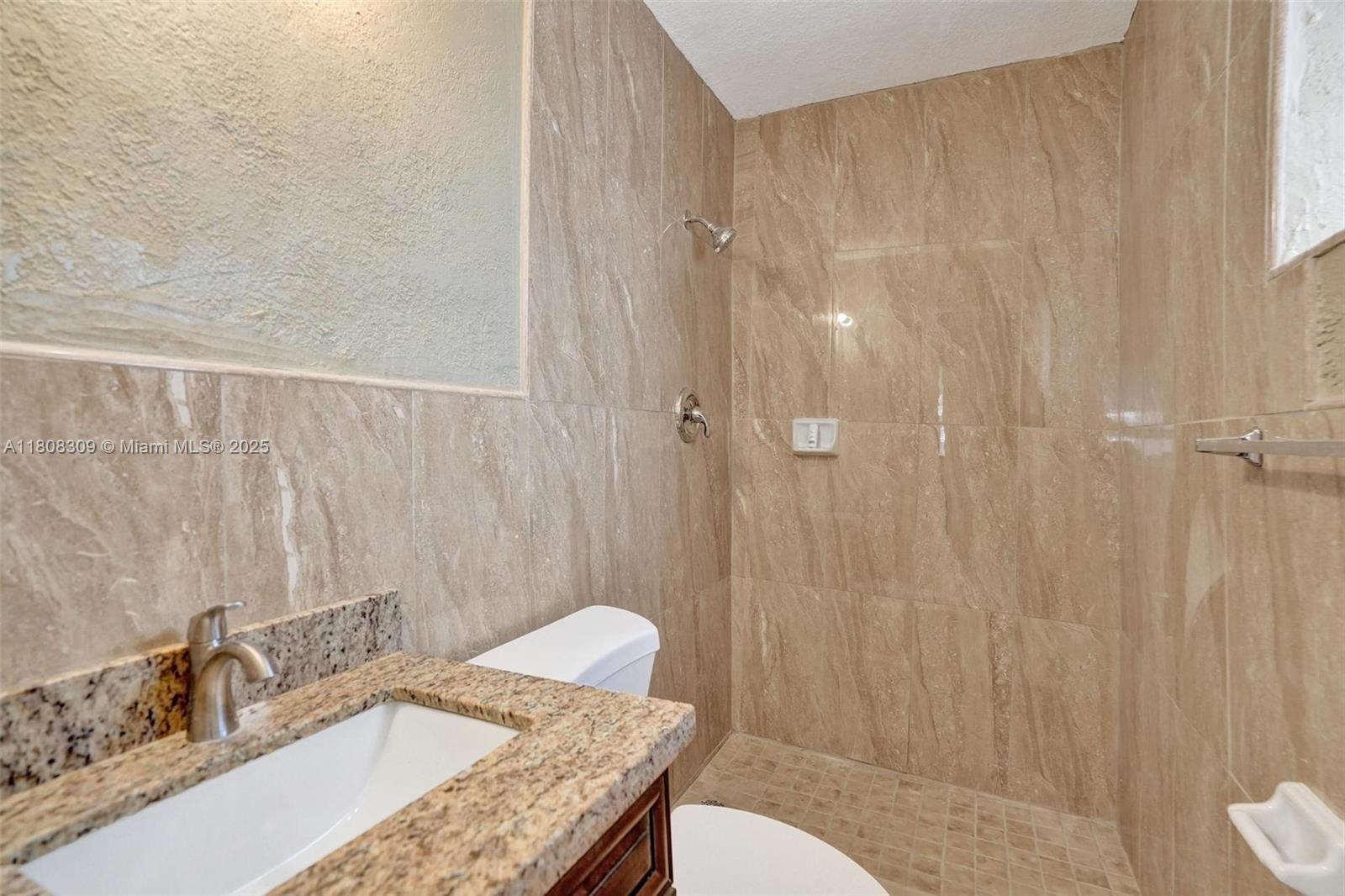 MELROSE PARK ESTATES - Residential Lease