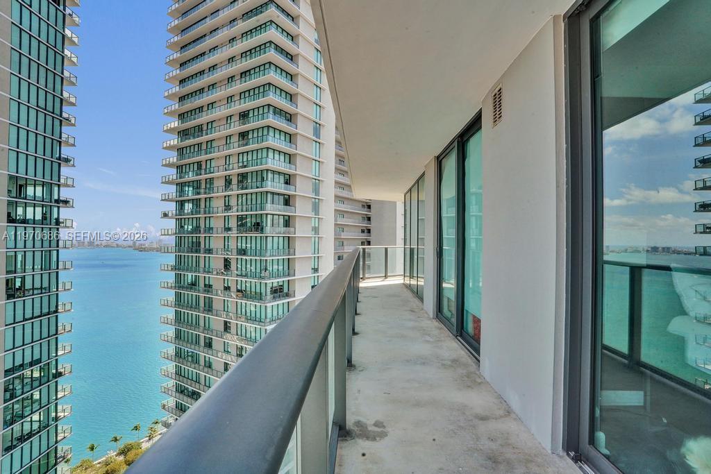 PARAISO BAYVIEWS CONDO - Residential