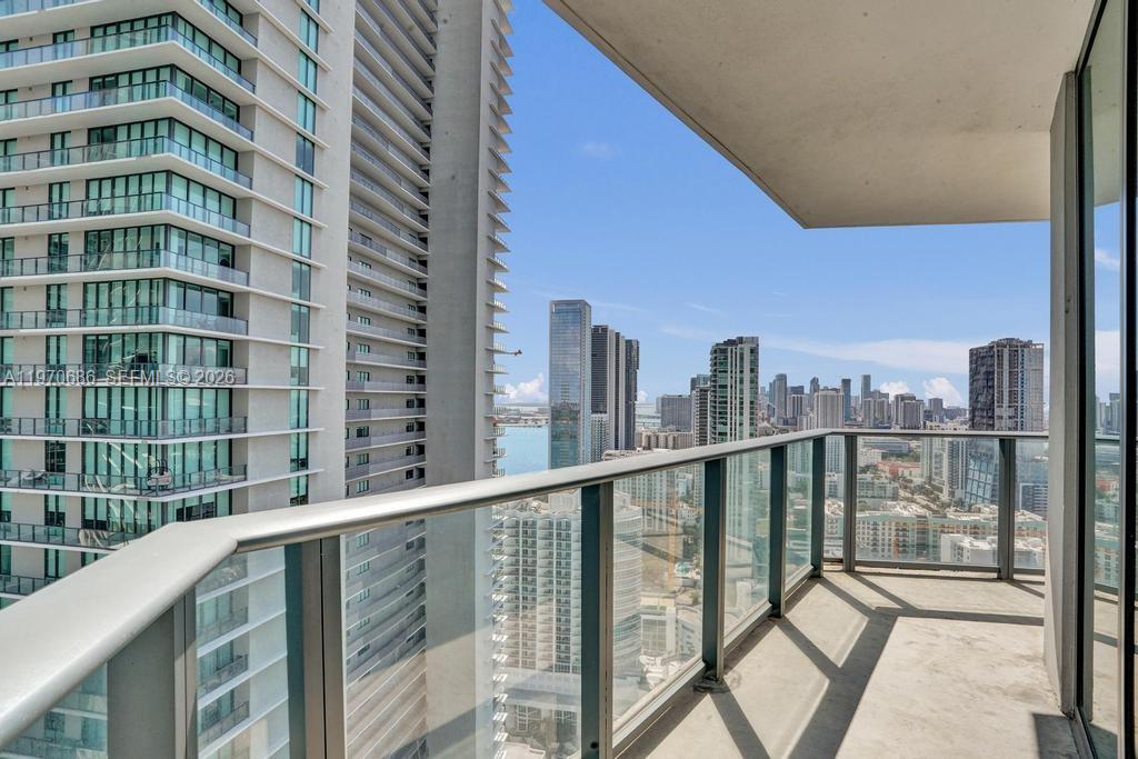 PARAISO BAYVIEWS CONDO - Residential