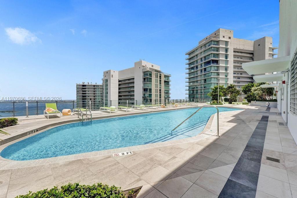 PARAISO BAYVIEWS CONDO - Residential