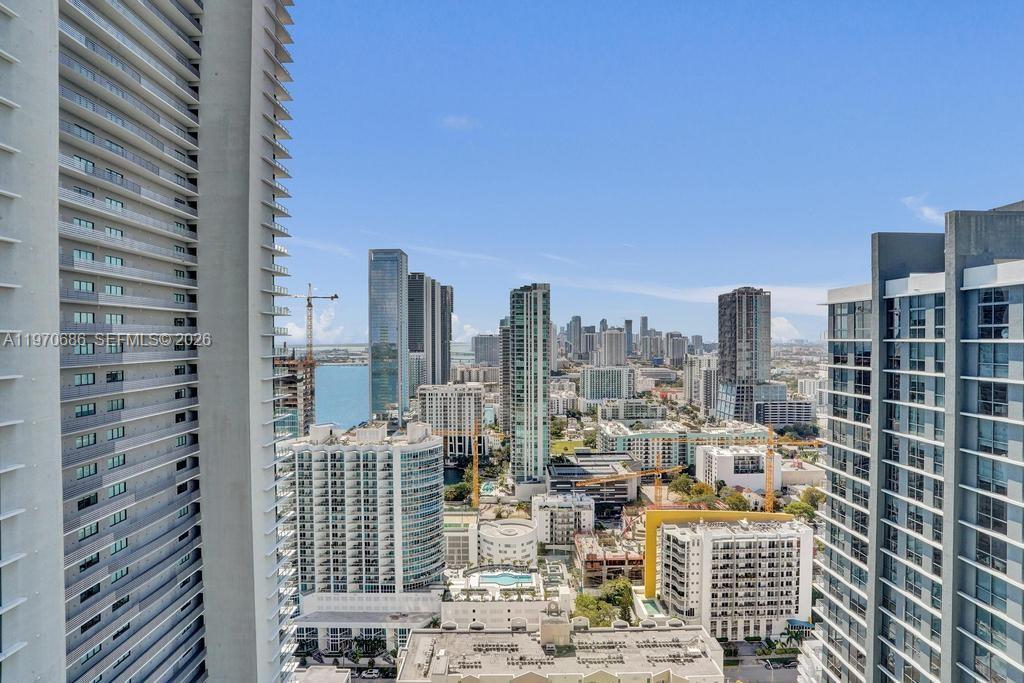 PARAISO BAYVIEWS CONDO - Residential