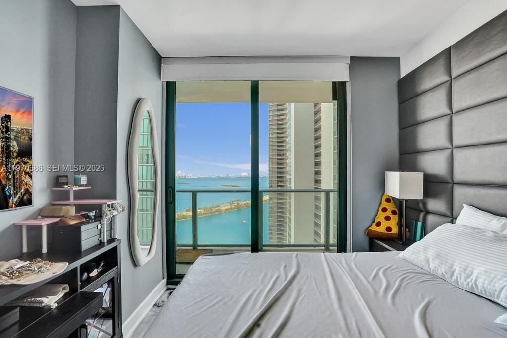 PARAISO BAYVIEWS CONDO - Residential