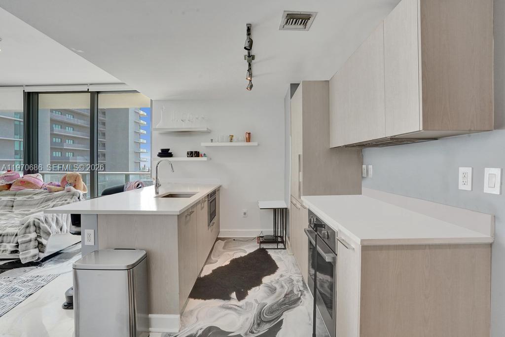 PARAISO BAYVIEWS CONDO - Residential