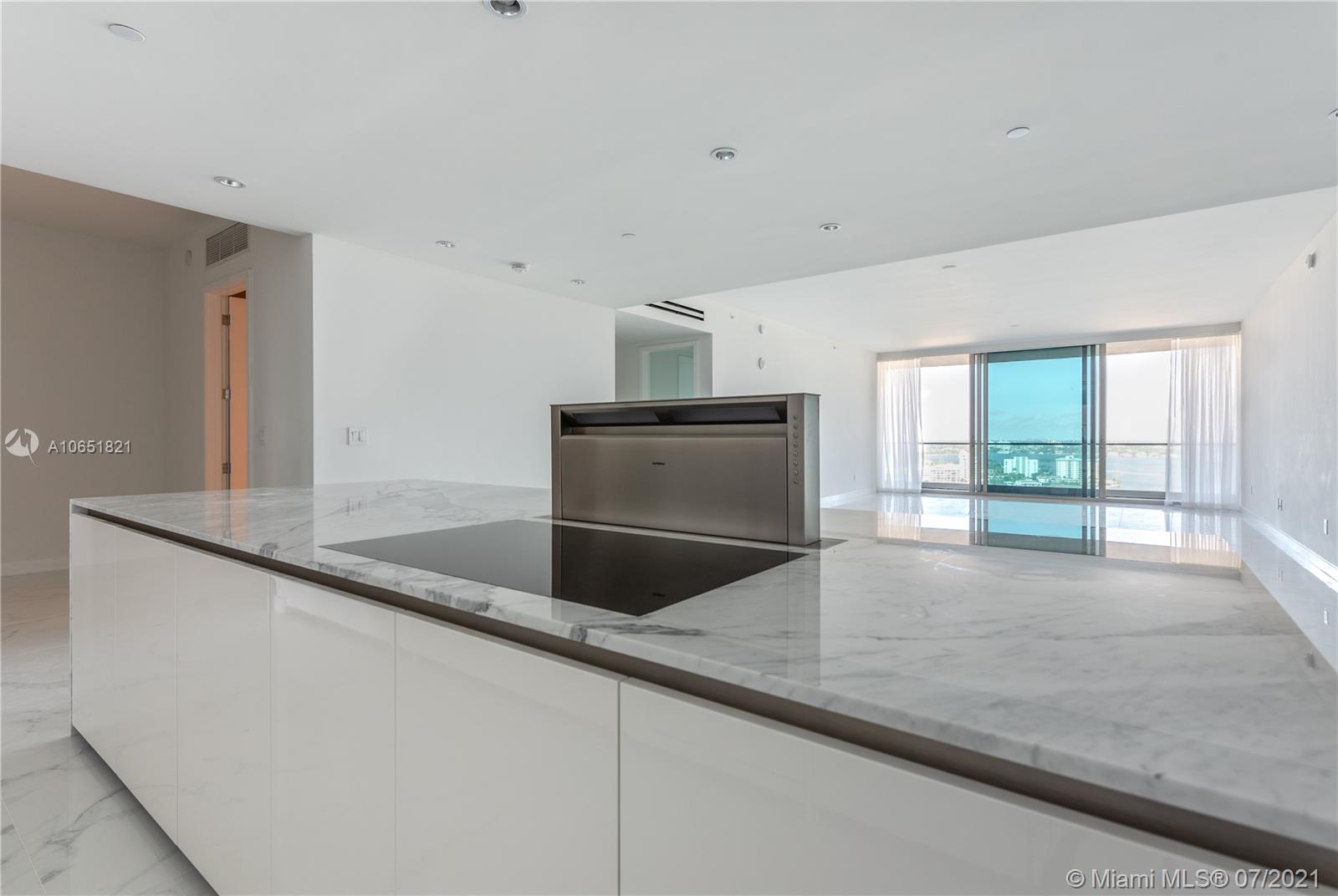 OCEANA BAL HARBOUR CONDO - Residential