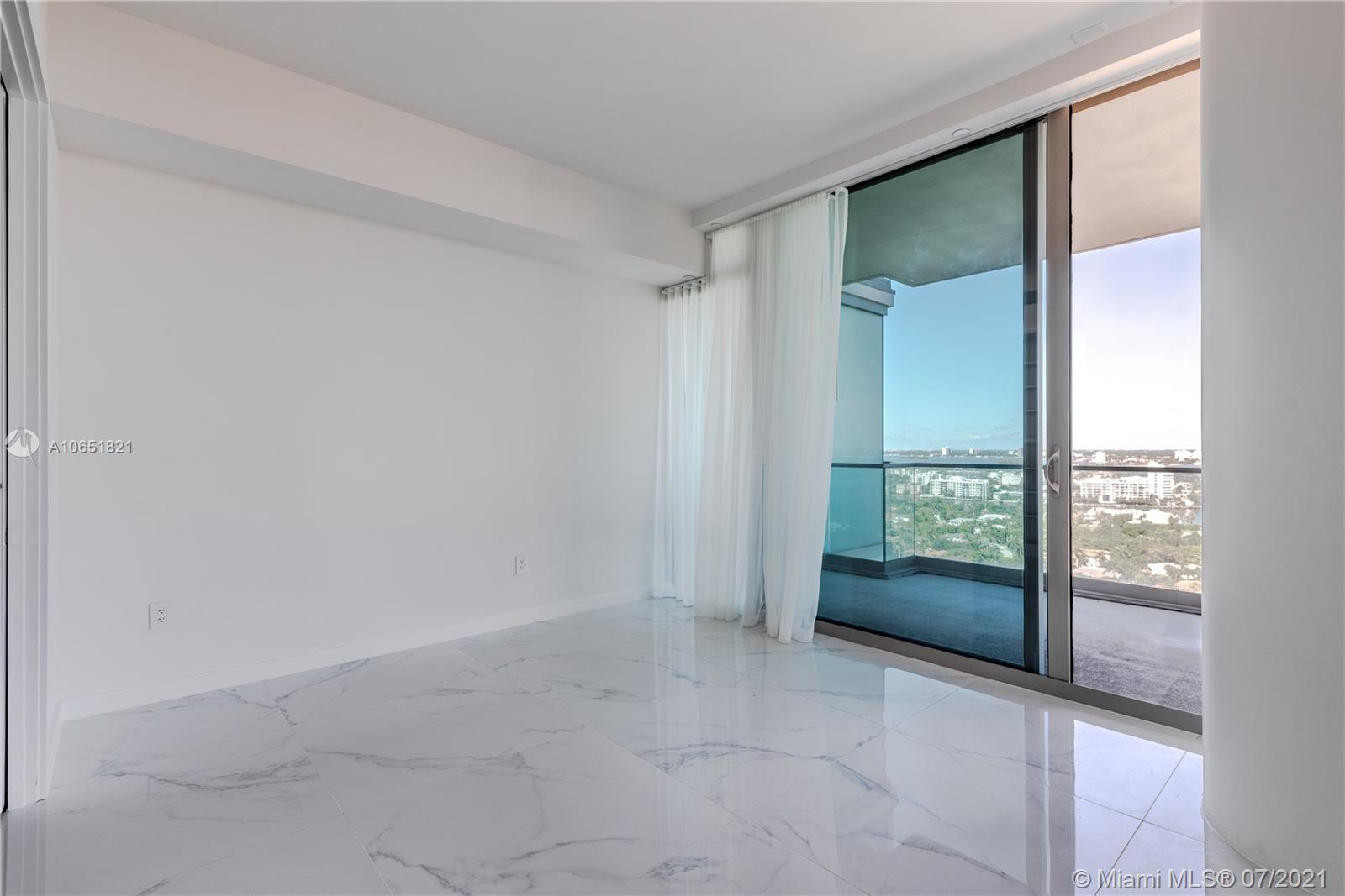 OCEANA BAL HARBOUR CONDO - Residential