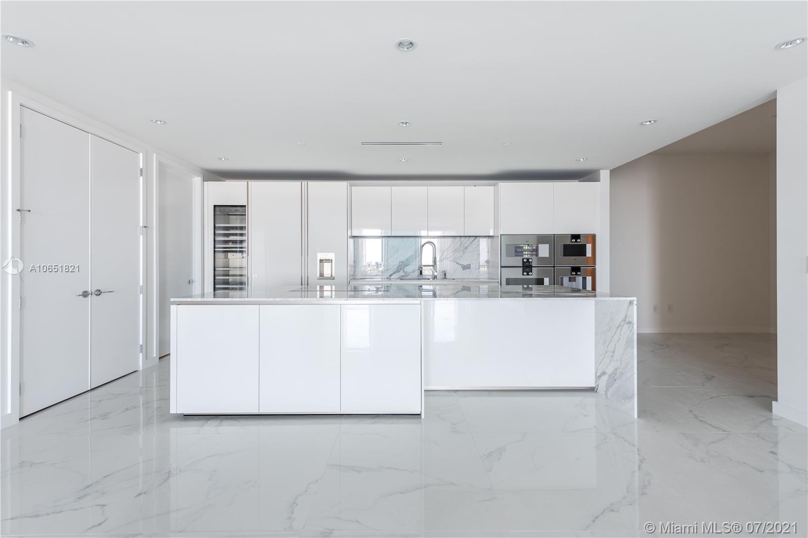 OCEANA BAL HARBOUR CONDO - Residential