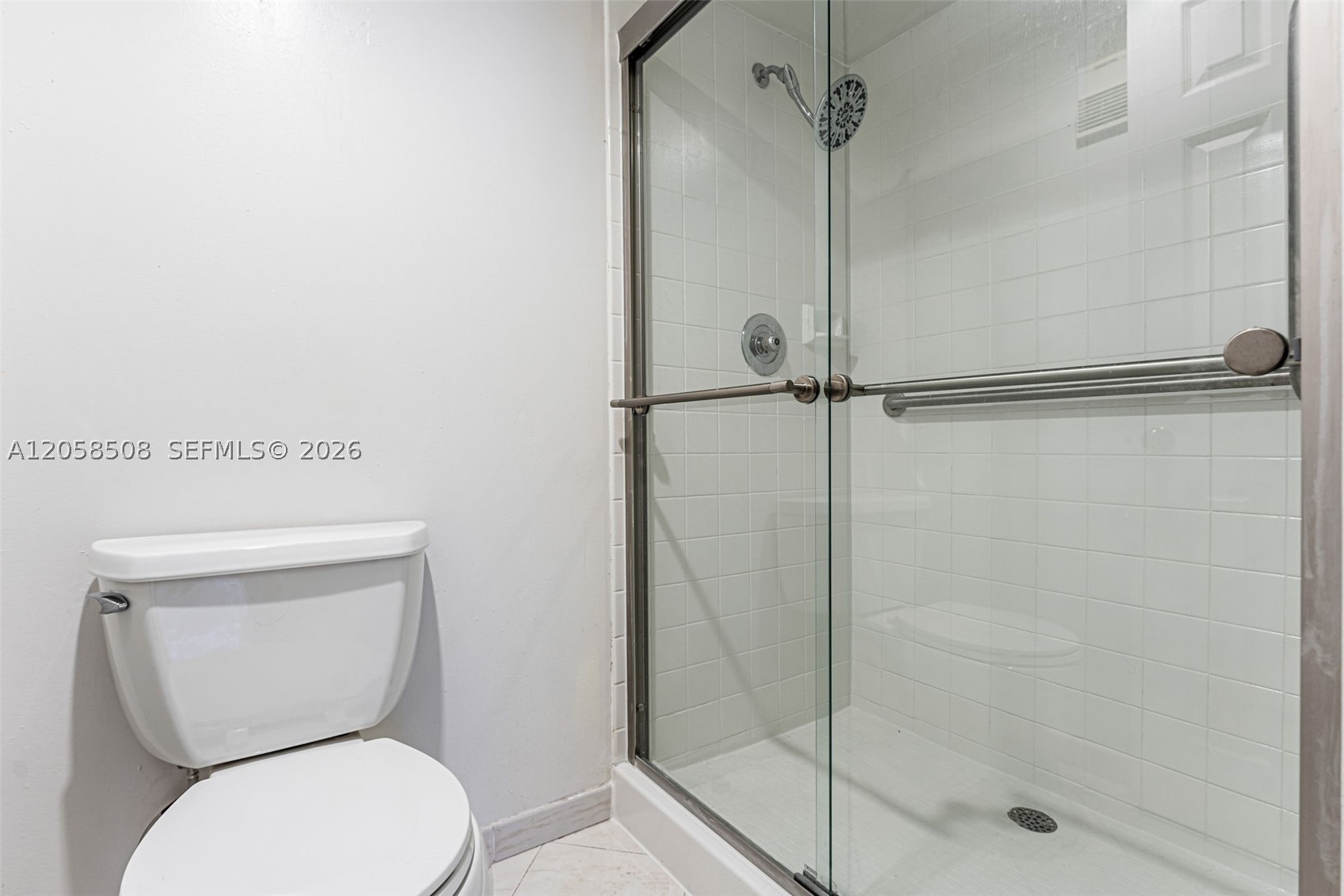 CONDO 19 OF WHITEHALL CON - Residential