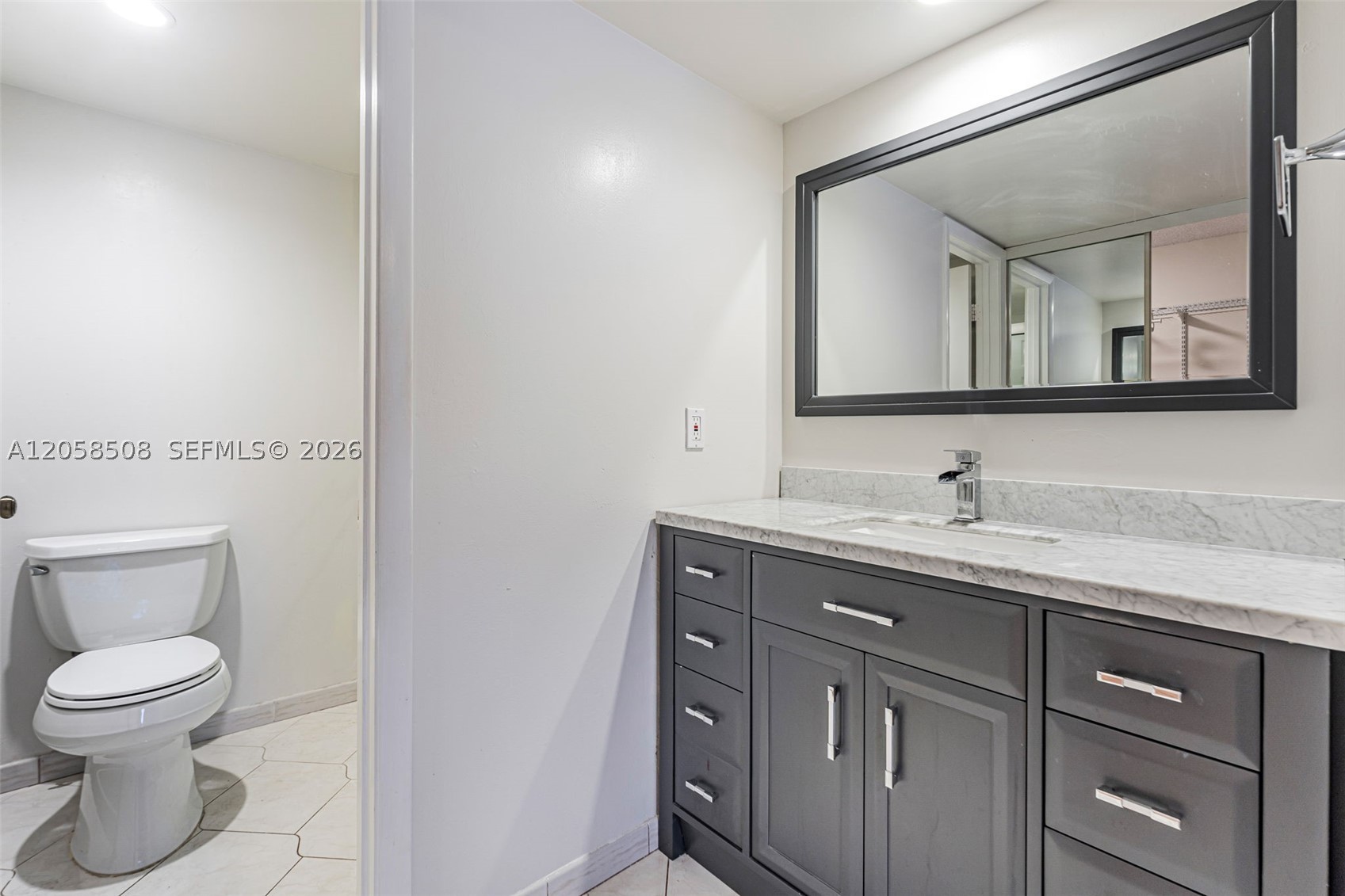 CONDO 19 OF WHITEHALL CON - Residential