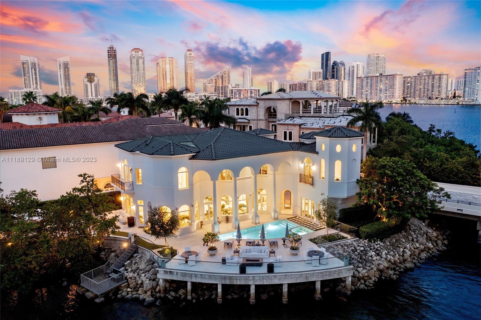 ISLAND ESTATES - Residential