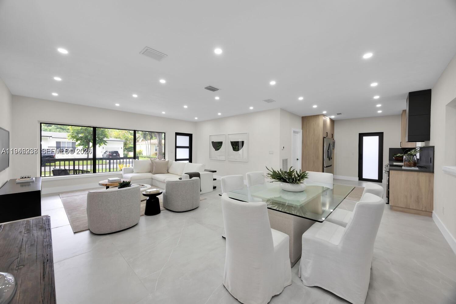 COCONUT GROVE SEC 1-CORAL - Residential