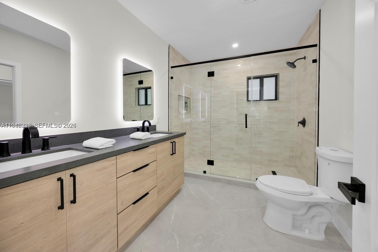 COCONUT GROVE SEC 1-CORAL - Residential
