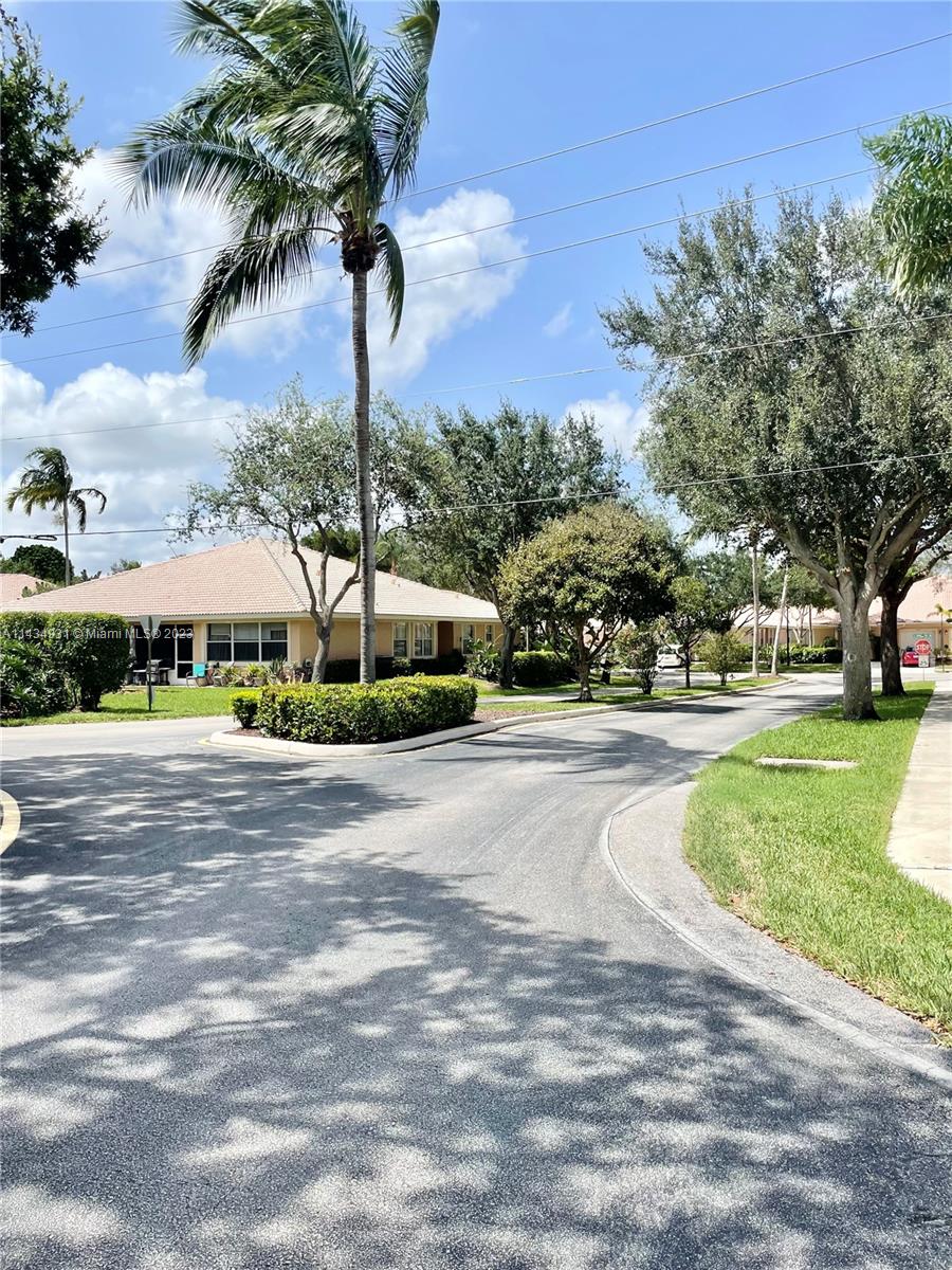 CORAL TRACE - Residential Lease
