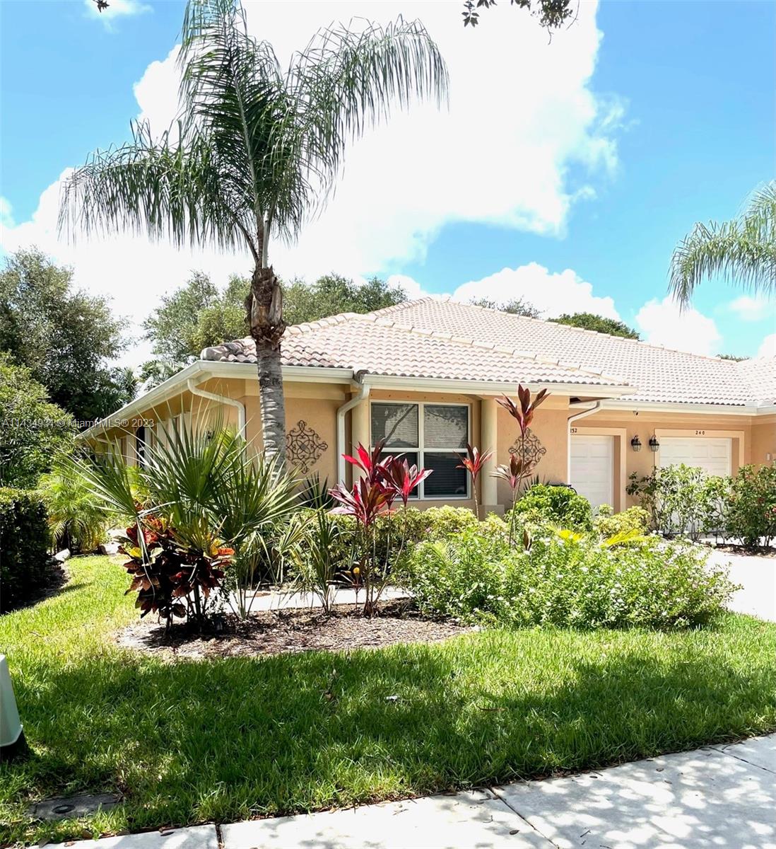 Beautiful and immaculate 3 bedroom and 2 and one half bath Villa home. Truly move in ready. Enjoy this spacious home with attached garage and a very large lanai overlooking the wooded reserve. The home has been newly painted throughout. The large open kitchen has tons of tall cabinets for maximum storage and wonderful stainless appliances. The granite counter tops throughout are an added touch of class. There is additional storage in the single car garage while the driveway allows for two cars to park side by side. This truly is a beautiful home located in an exceptional neighborhood with nice amenities. Enjoy the warm ocean waters of Delray Beach just over two miles away or enjoy the fantastic shops and restaurants of downtown Delray. Local owners who can easily address any concerns.