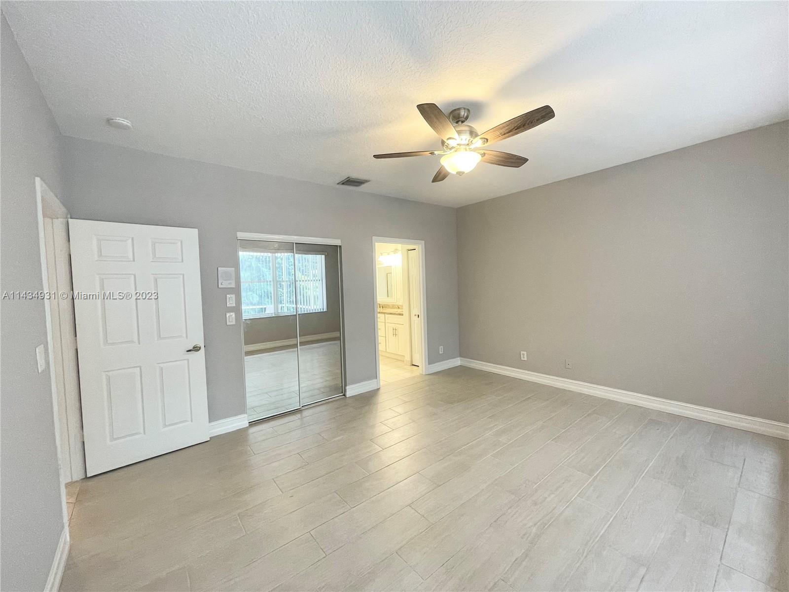 CORAL TRACE - Residential Lease