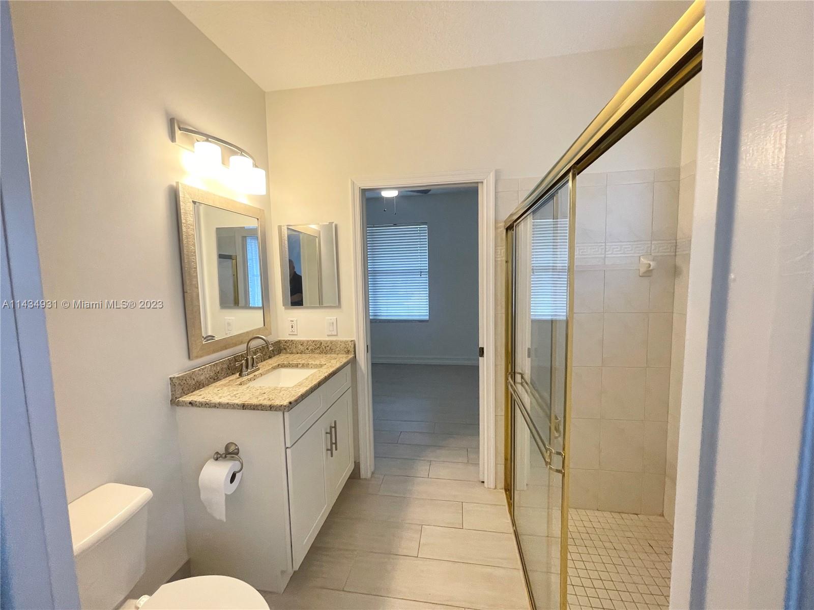 CORAL TRACE - Residential Lease