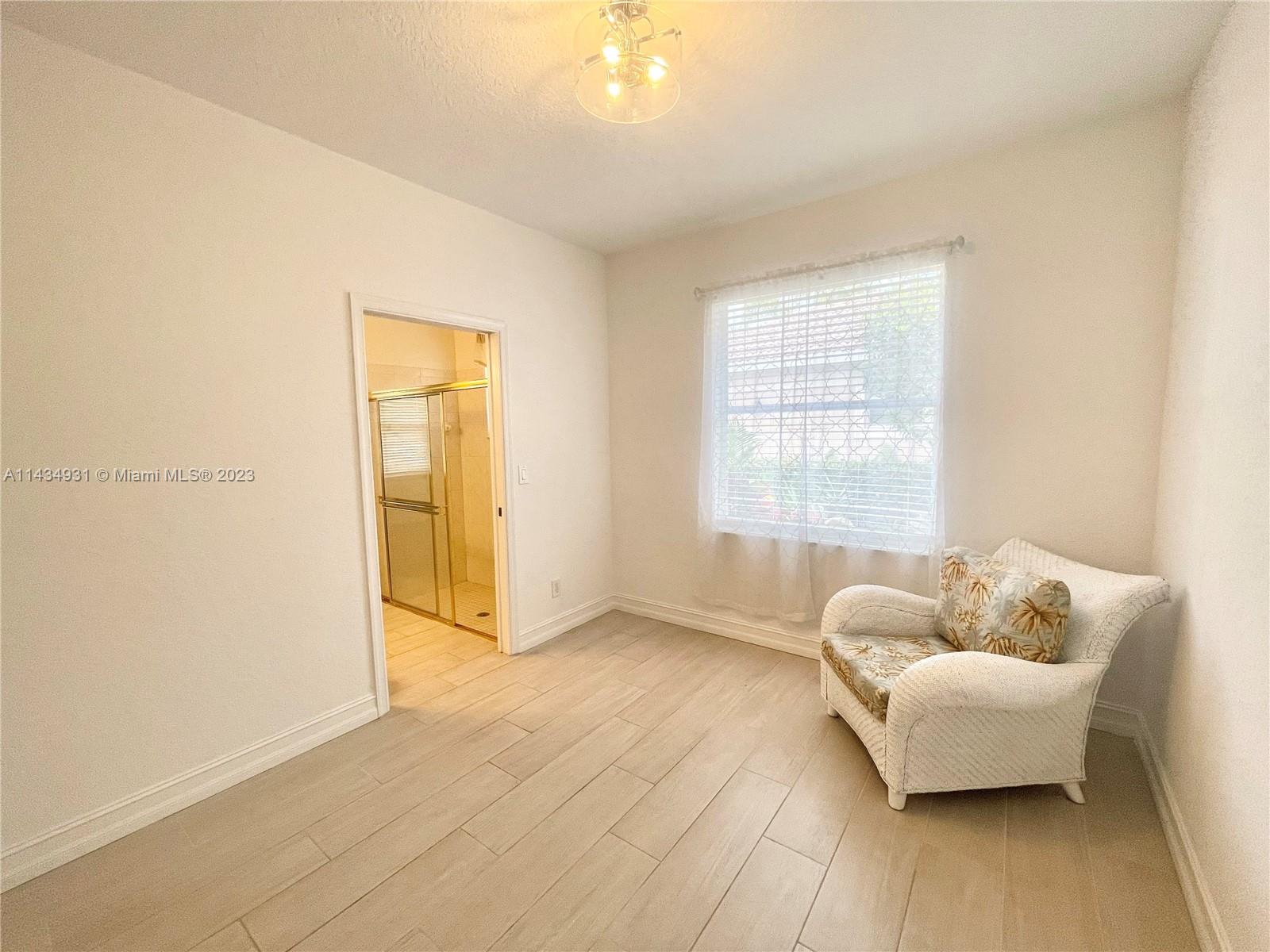 CORAL TRACE - Residential Lease