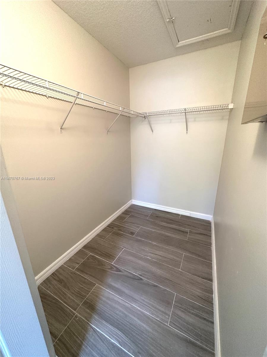 VENETIA GARDENS SOUTH CON - Residential Lease