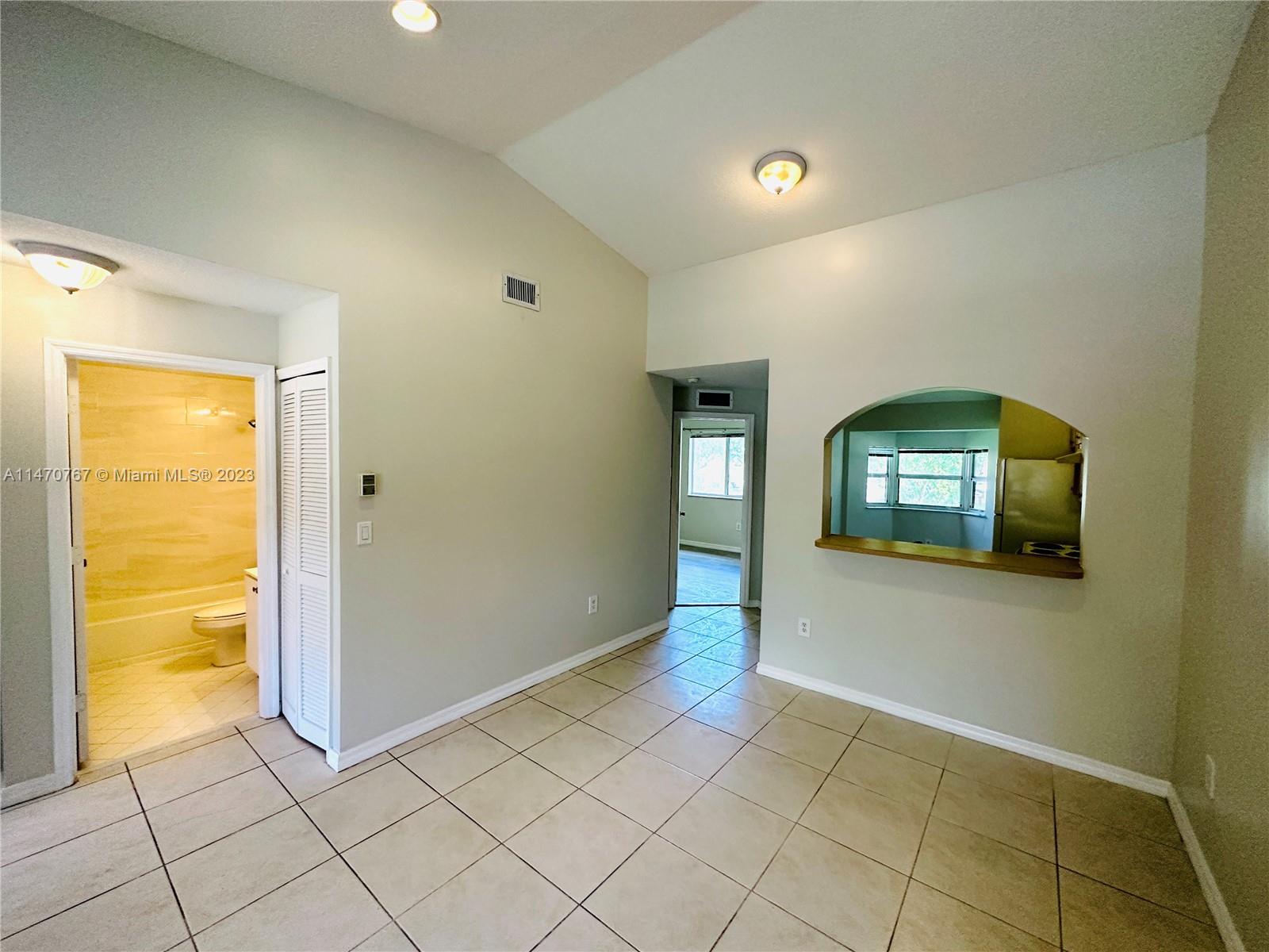 VENETIA GARDENS SOUTH CON - Residential Lease