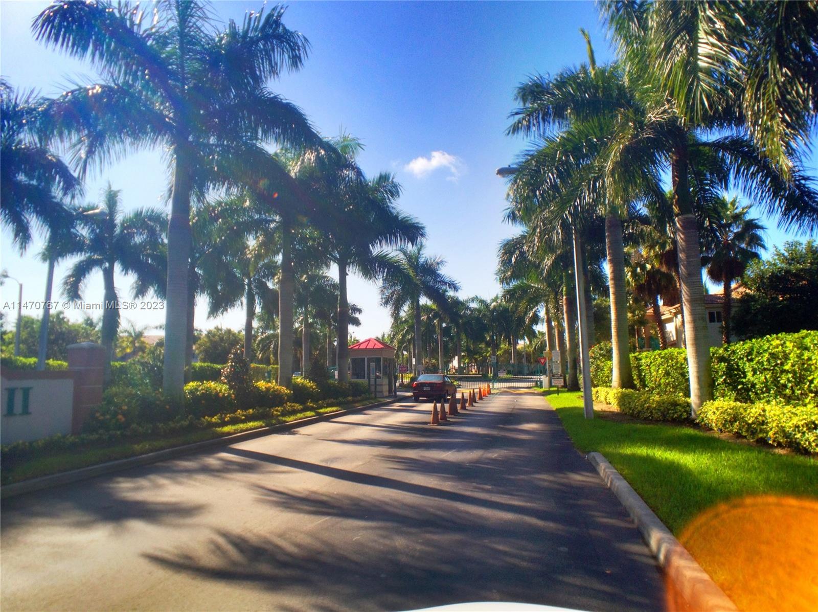 VENETIA GARDENS SOUTH CON - Residential Lease