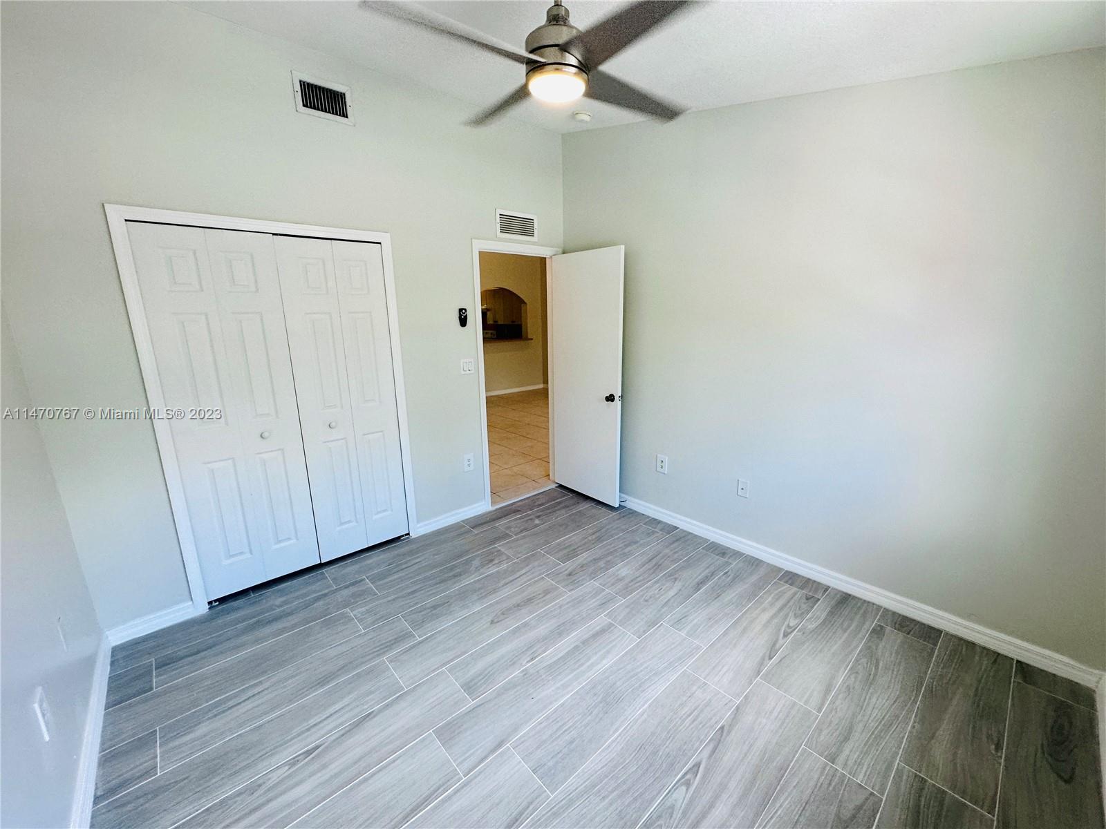 VENETIA GARDENS SOUTH CON - Residential Lease