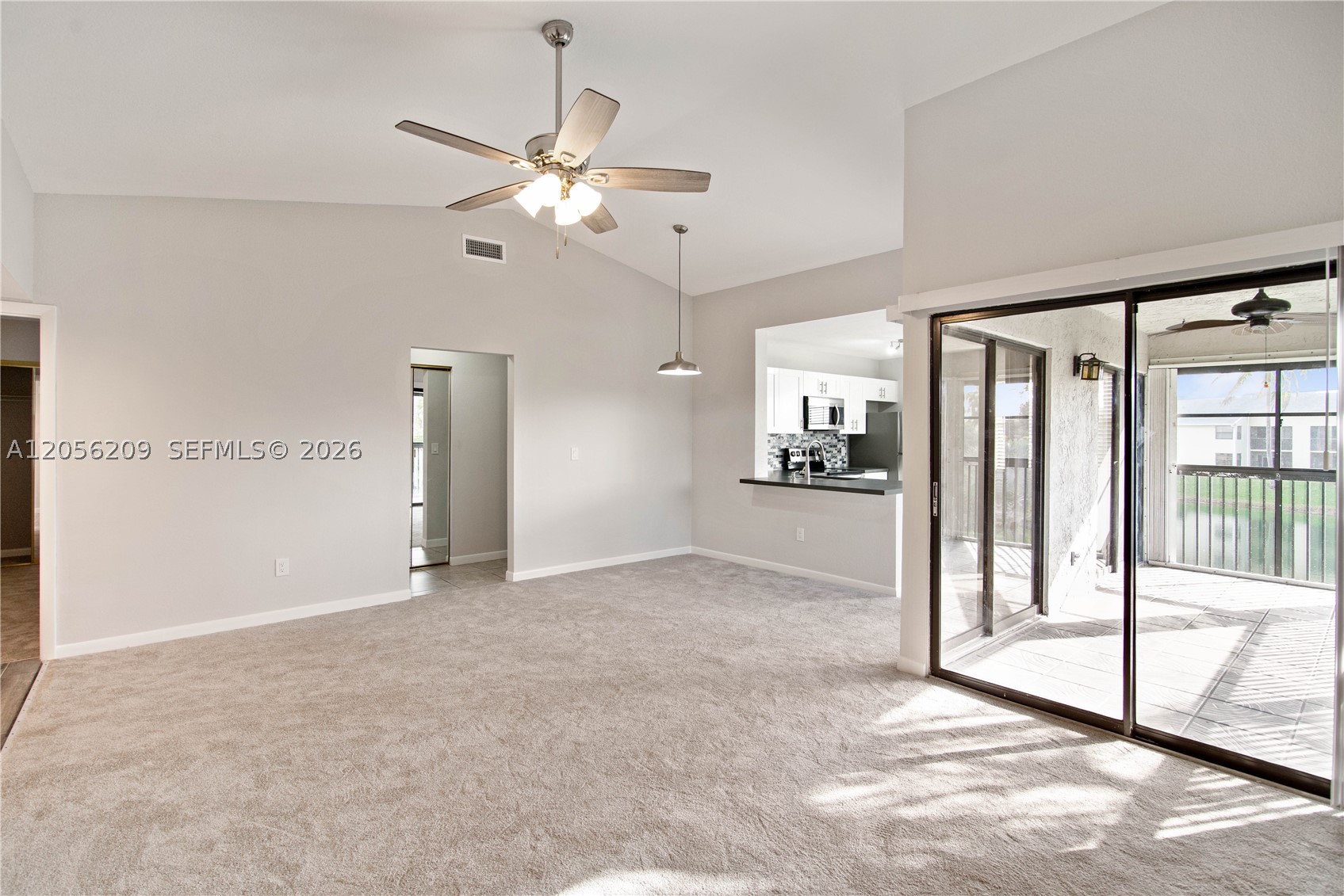 LAKESHORE CONDO 11 - Residential Lease