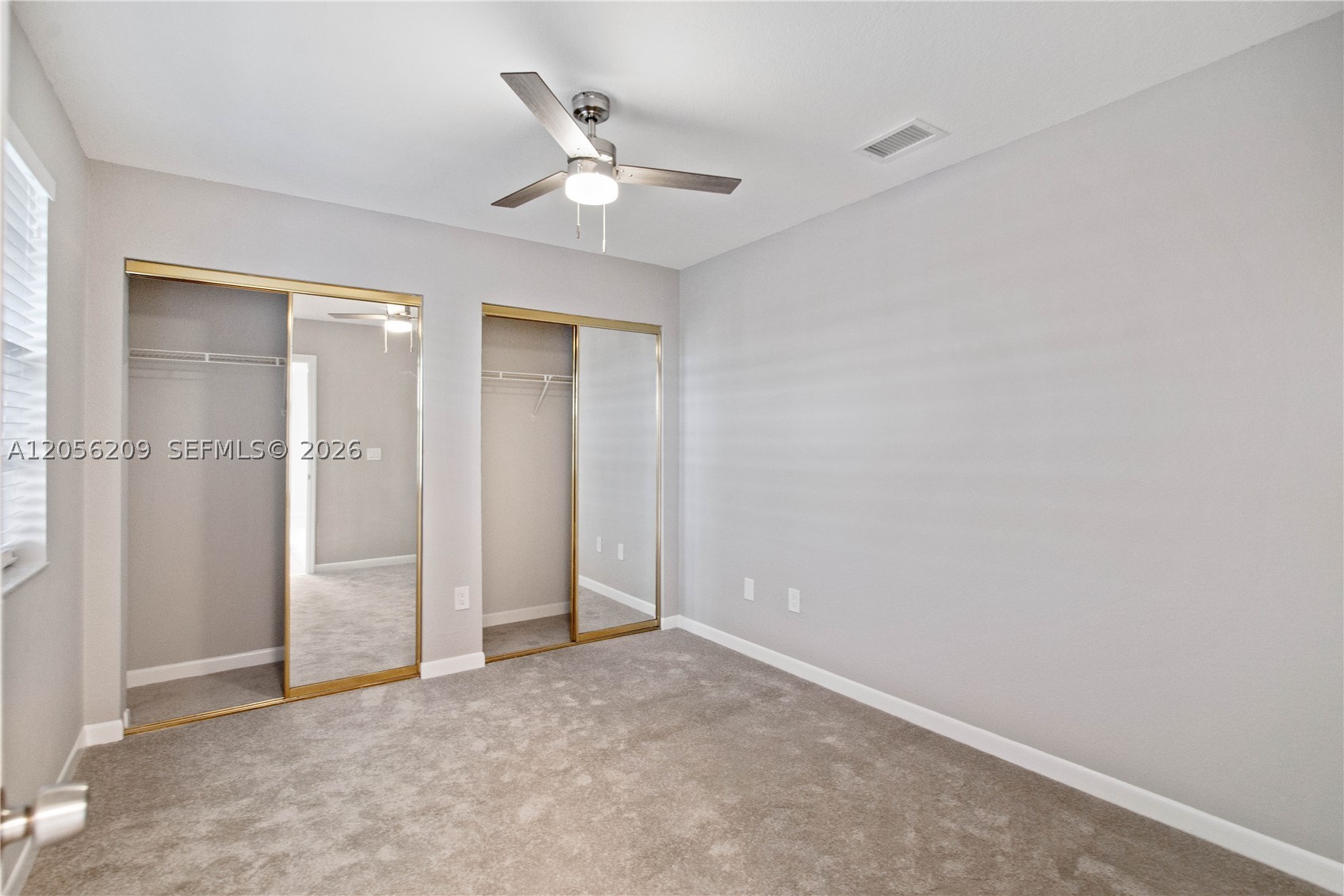 LAKESHORE CONDO 11 - Residential Lease