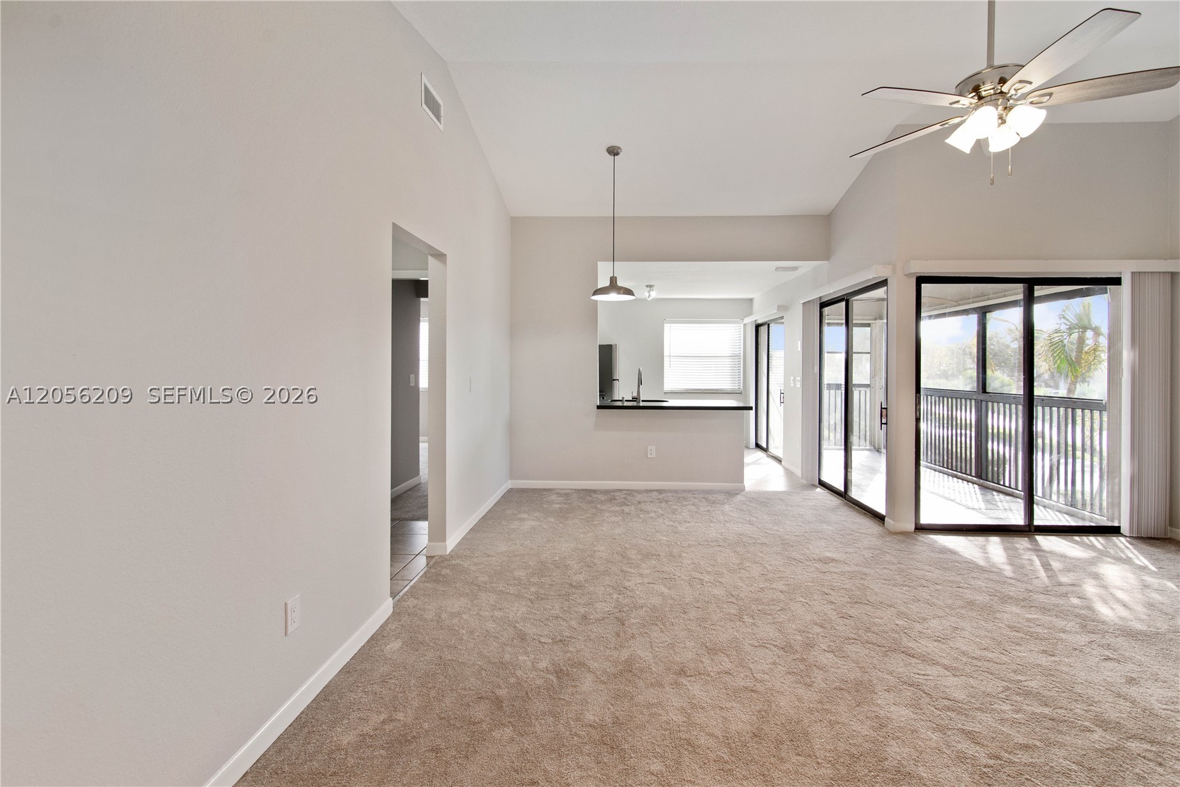 LAKESHORE CONDO 11 - Residential Lease