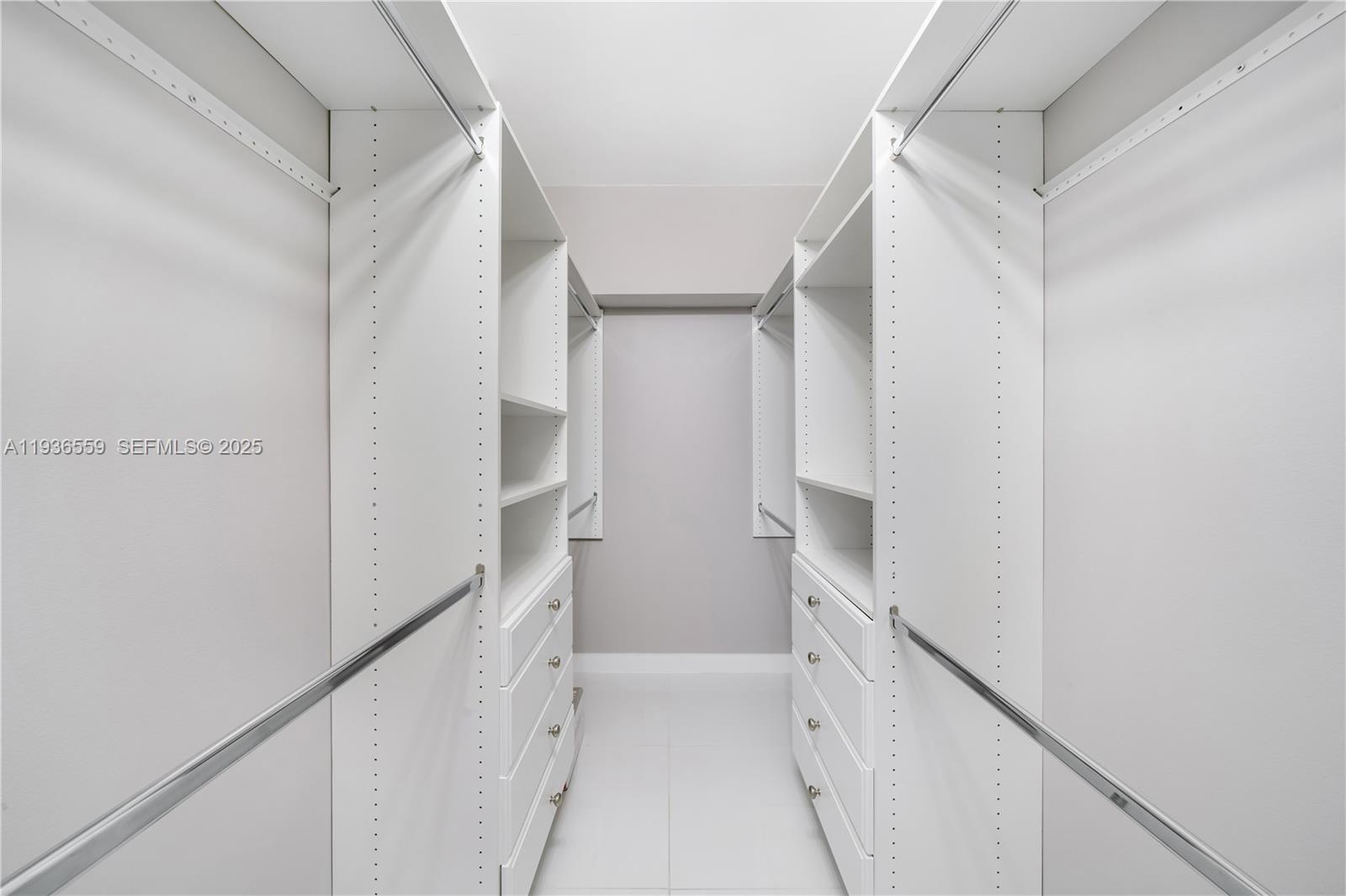 TOWERS NORTH CONDO - Residential Lease