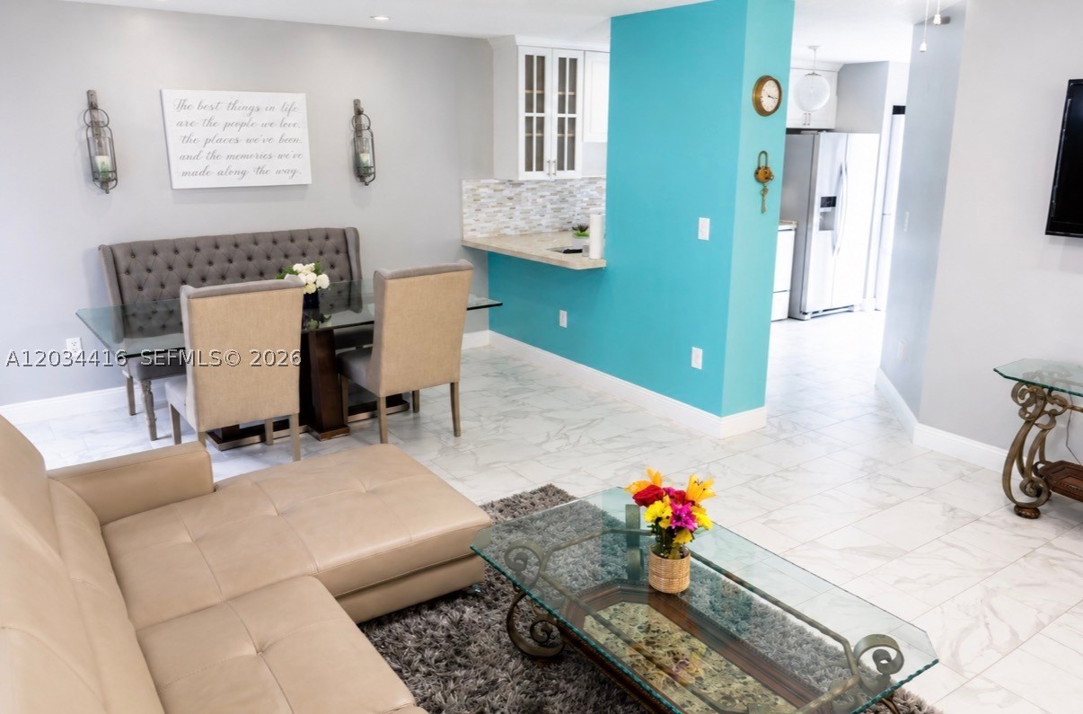 LESLIE ESTATES SEC SIX - Residential
