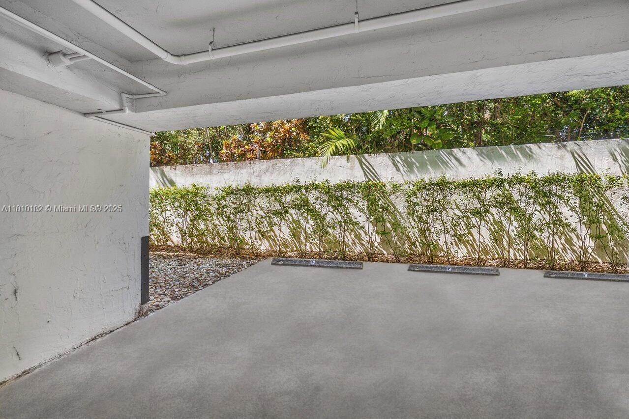 1520 SALZEDO CONDO - Residential Lease