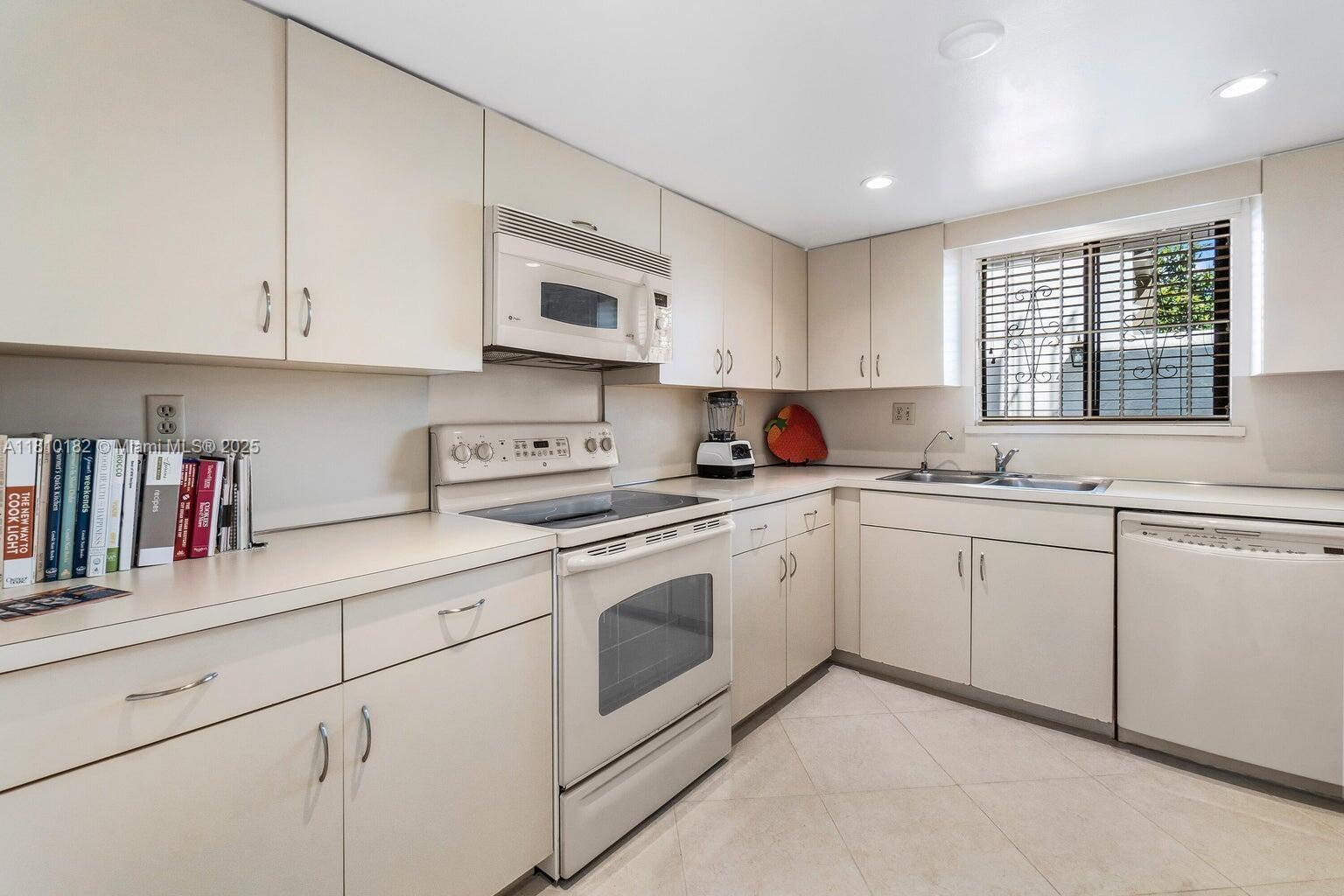 1520 SALZEDO CONDO - Residential Lease
