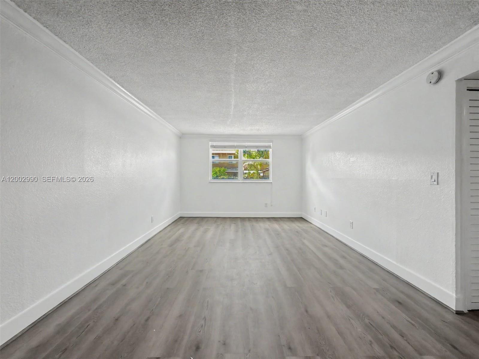 LAS ESTRELLAS CONDO - Residential