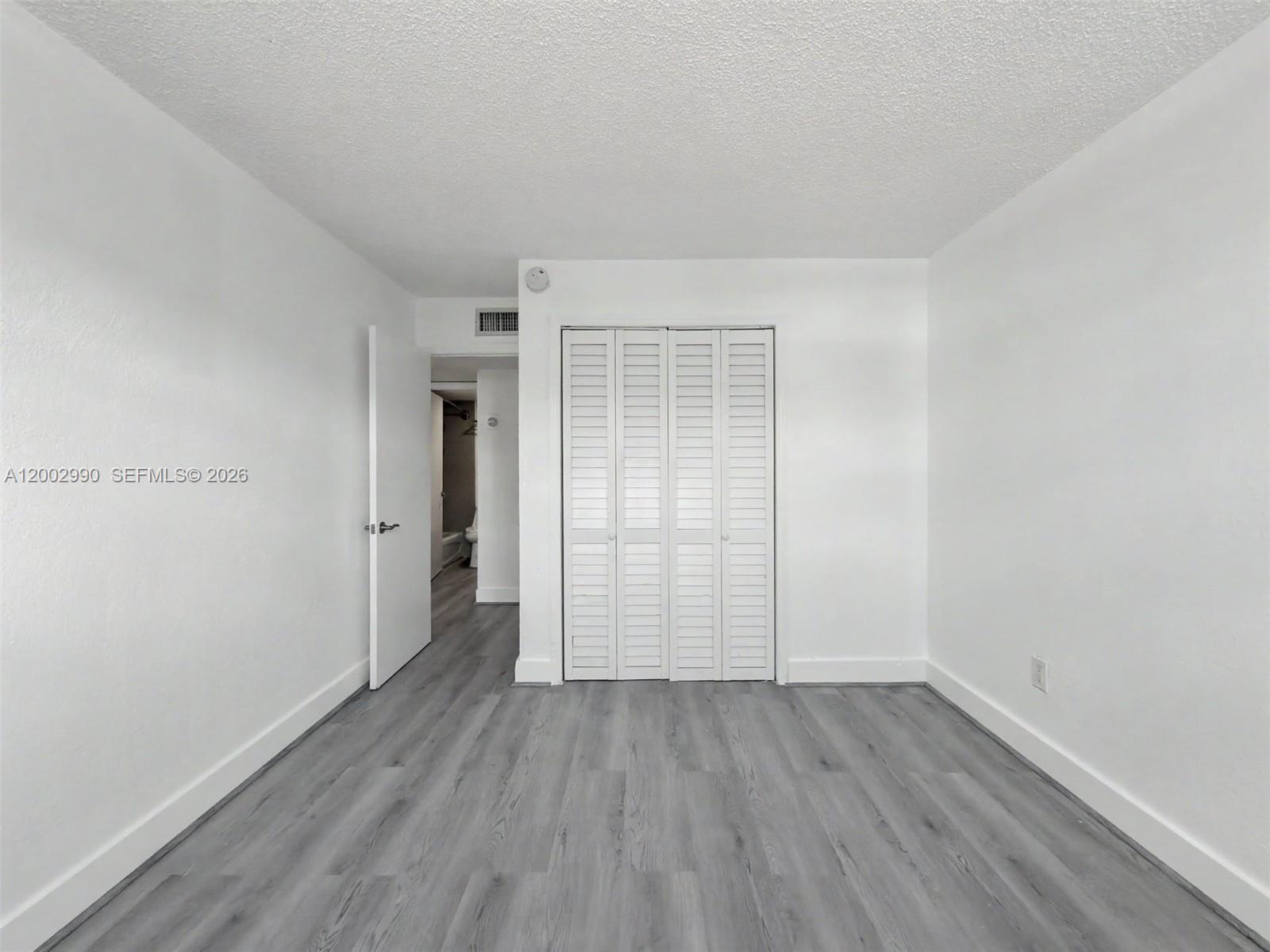 LAS ESTRELLAS CONDO - Residential