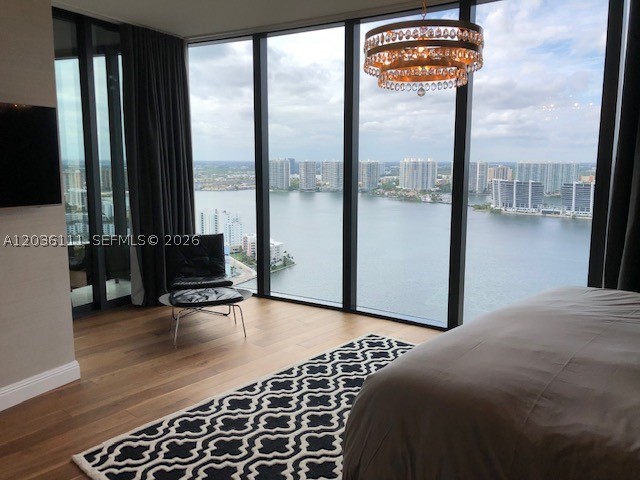 18555 COLLINS AVENUE COND - Residential Lease