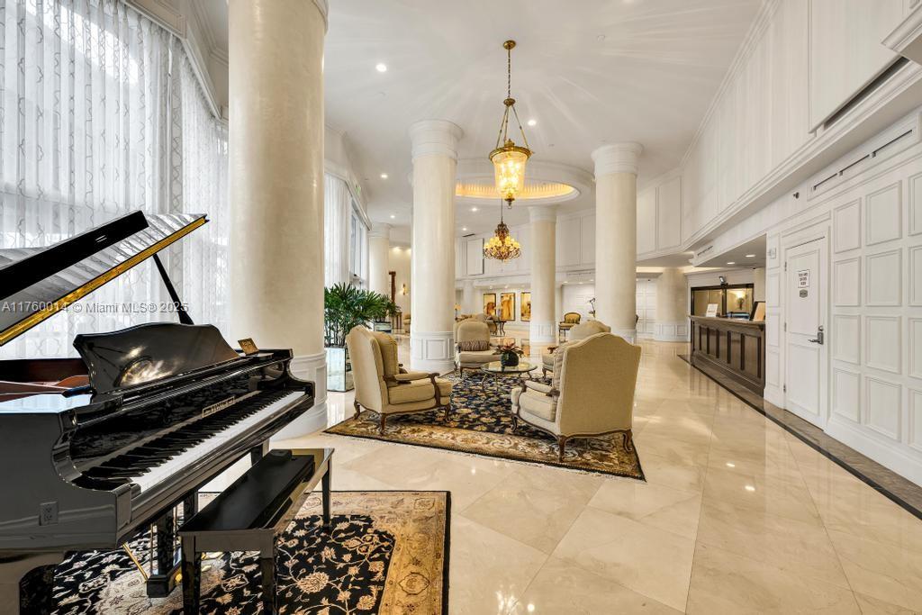 MYSTIC POINTE TOWER 500 C - Residential