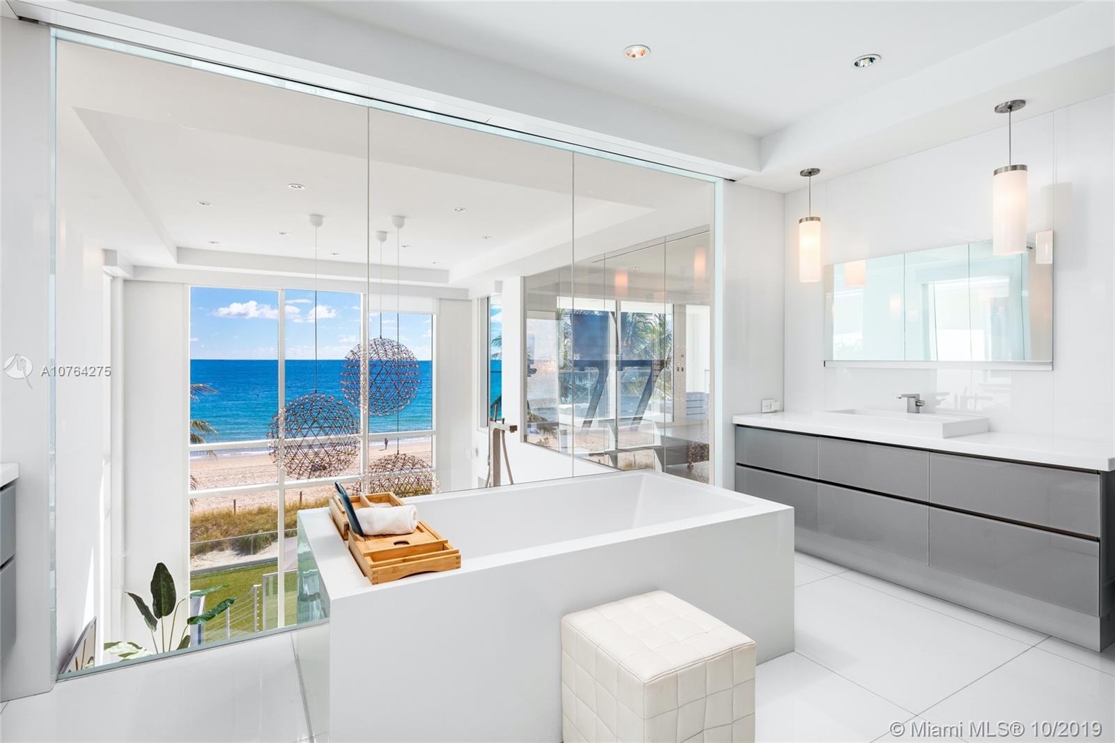LAUDERDALE BEACH - Residential