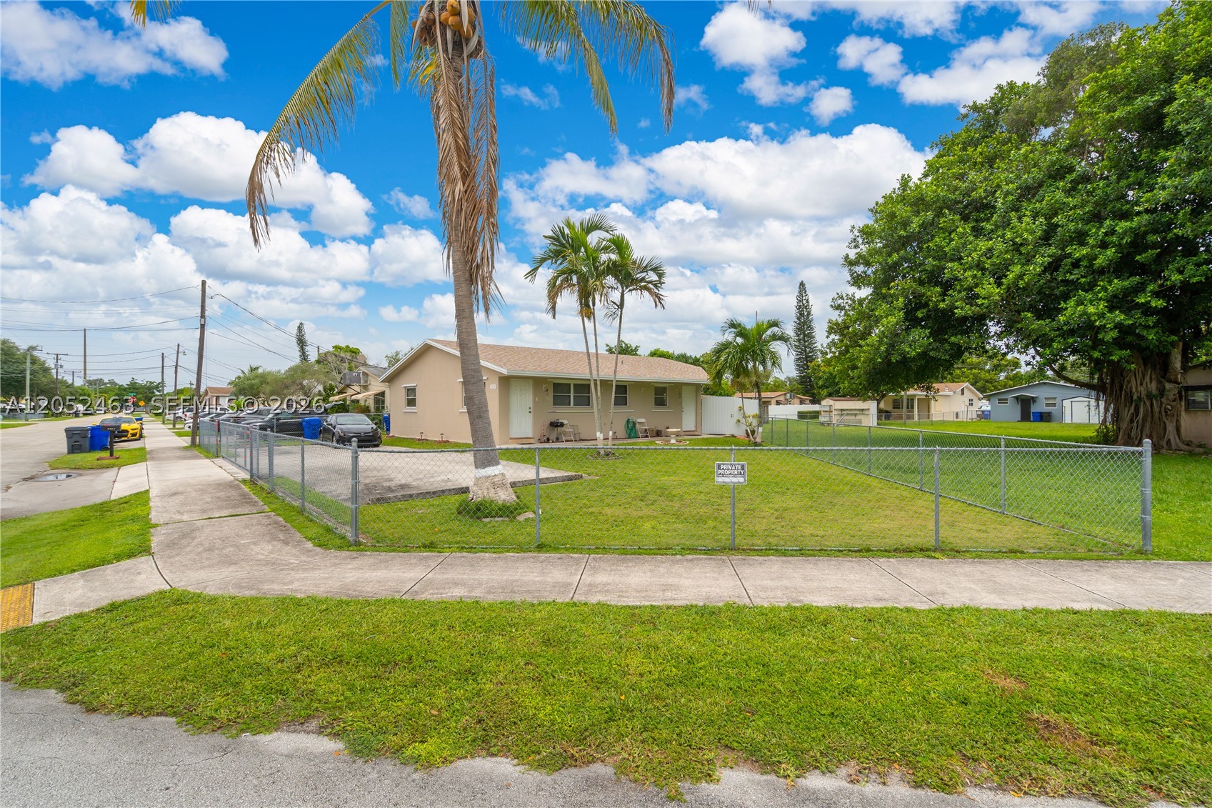 HOLLYWOOD BEACH GARDENS - Residential Income
