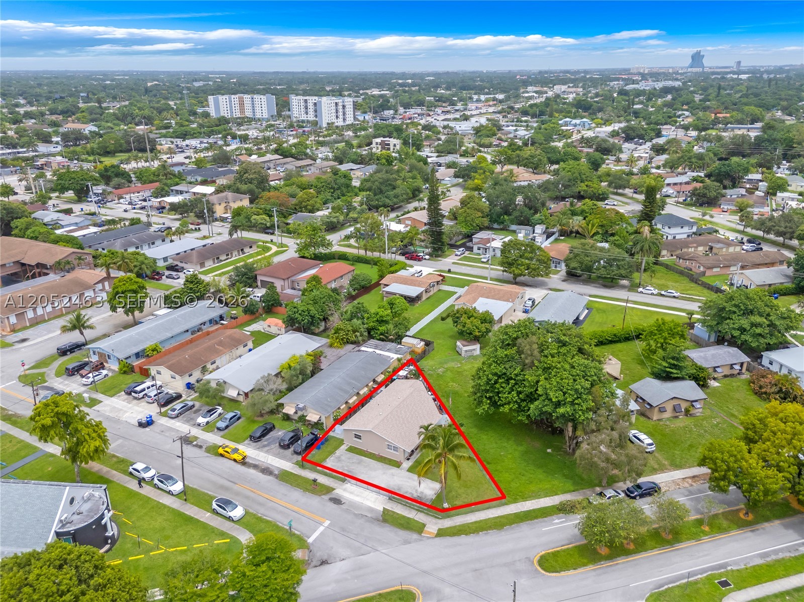 HOLLYWOOD BEACH GARDENS - Residential Income