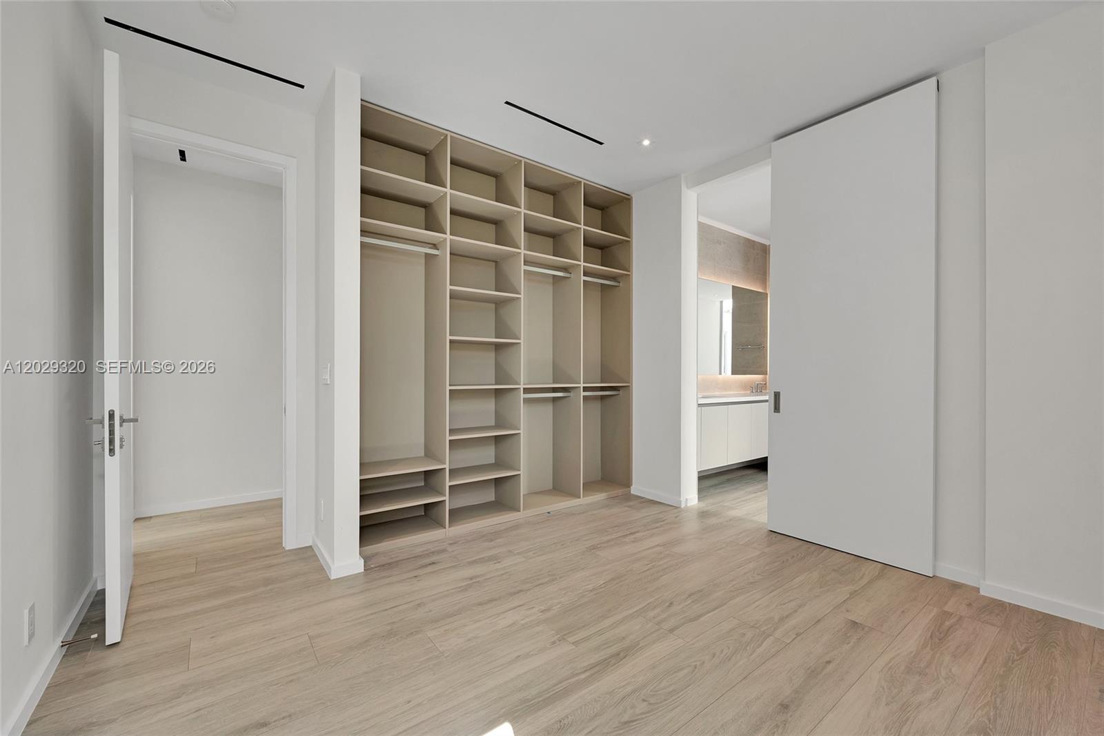 HOLLEMAN PARK - Residential