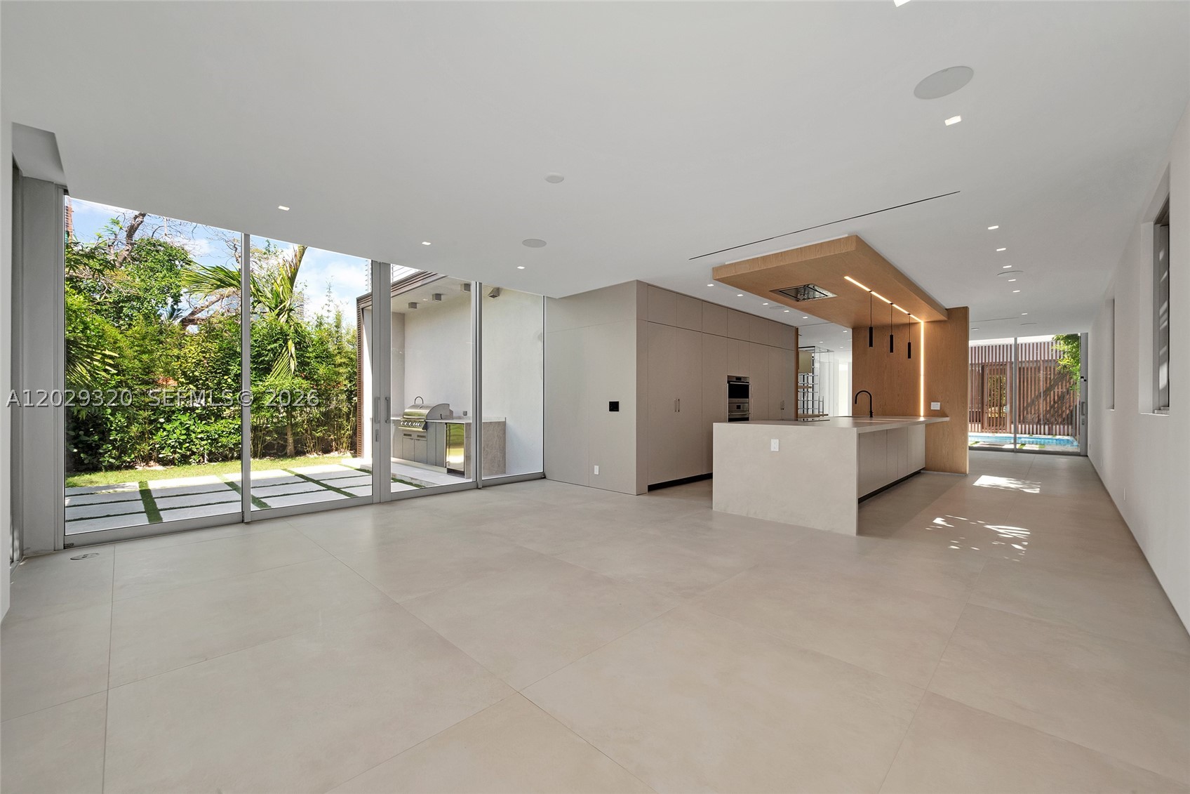 HOLLEMAN PARK - Residential