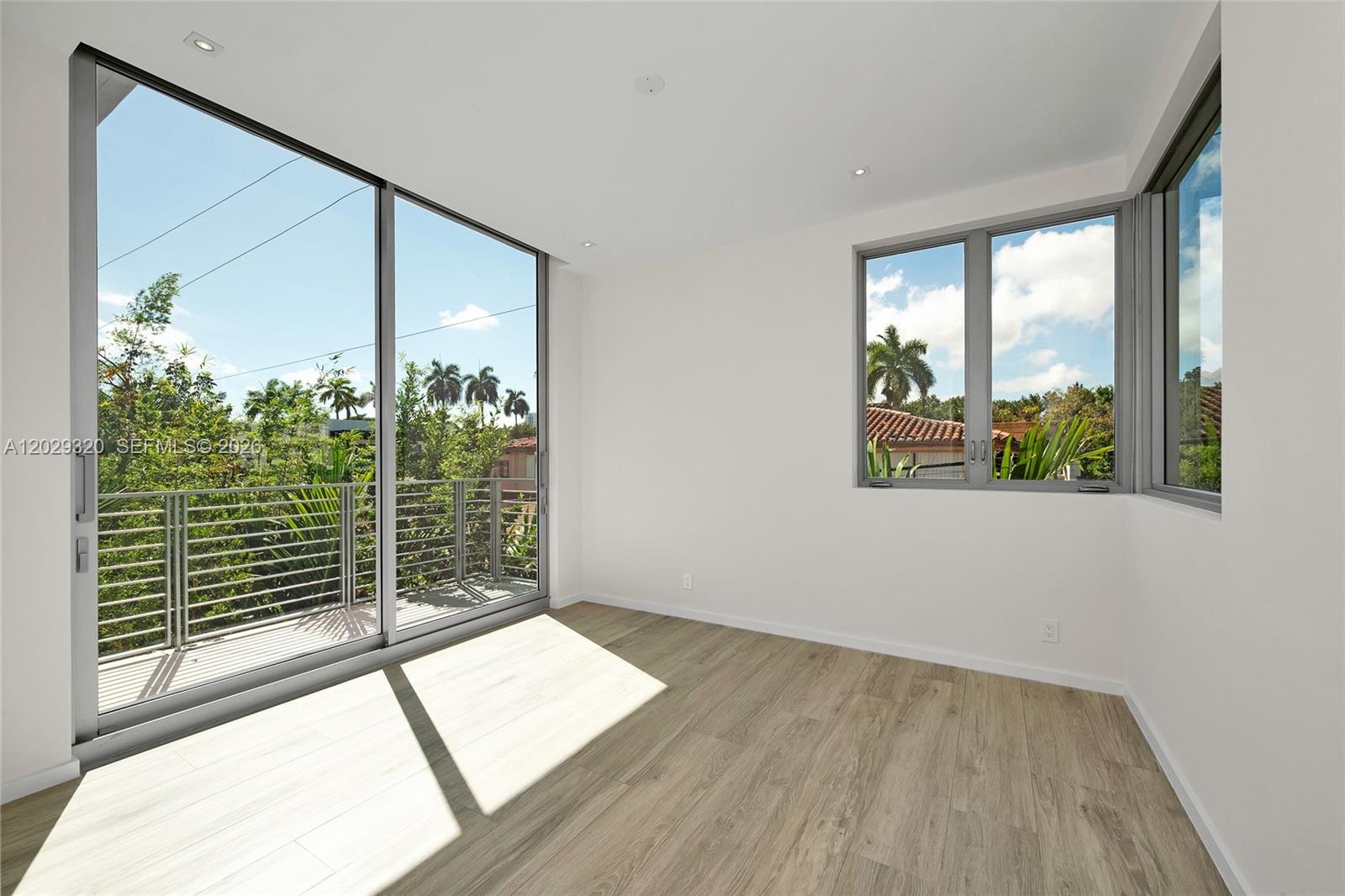 HOLLEMAN PARK - Residential