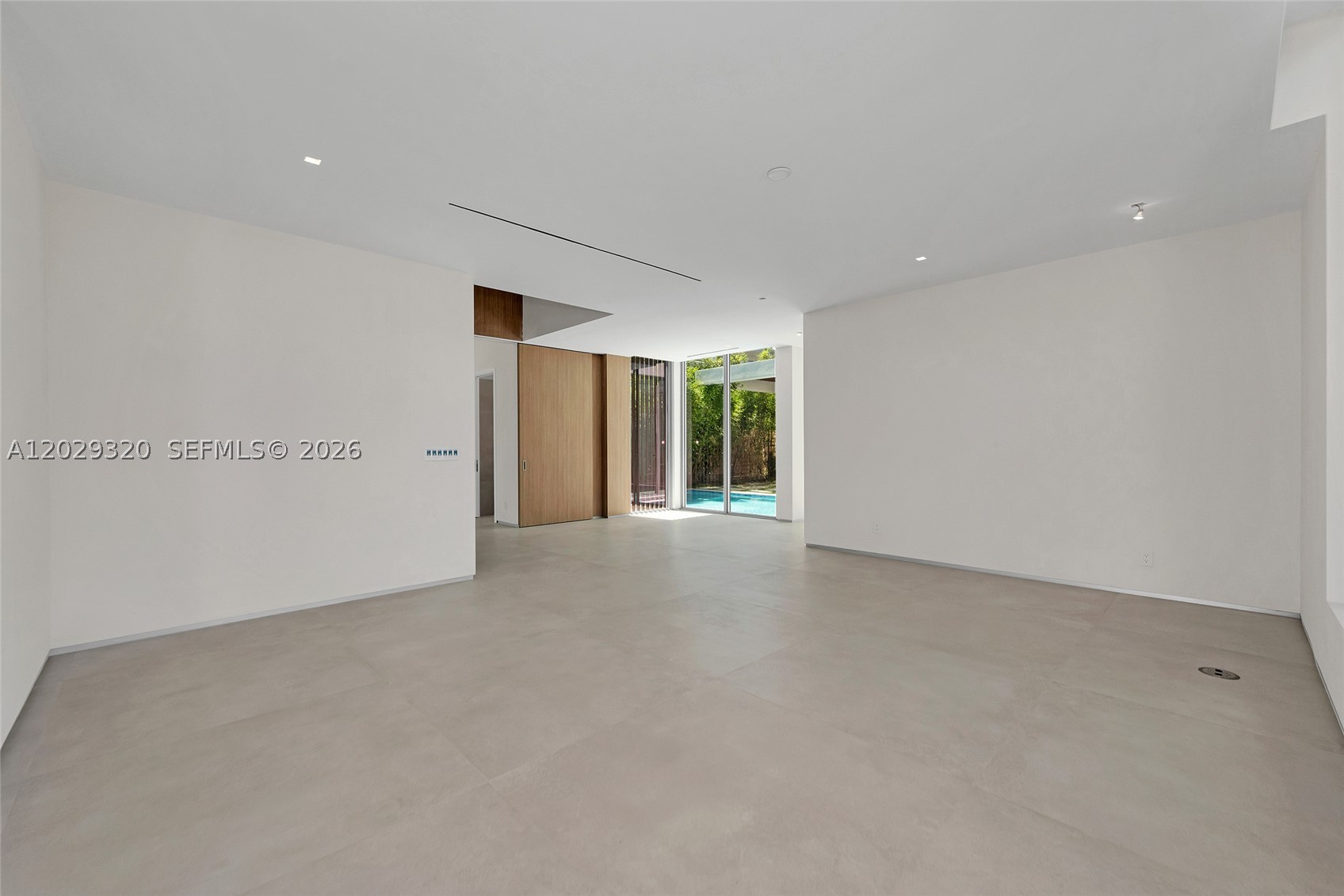 HOLLEMAN PARK - Residential