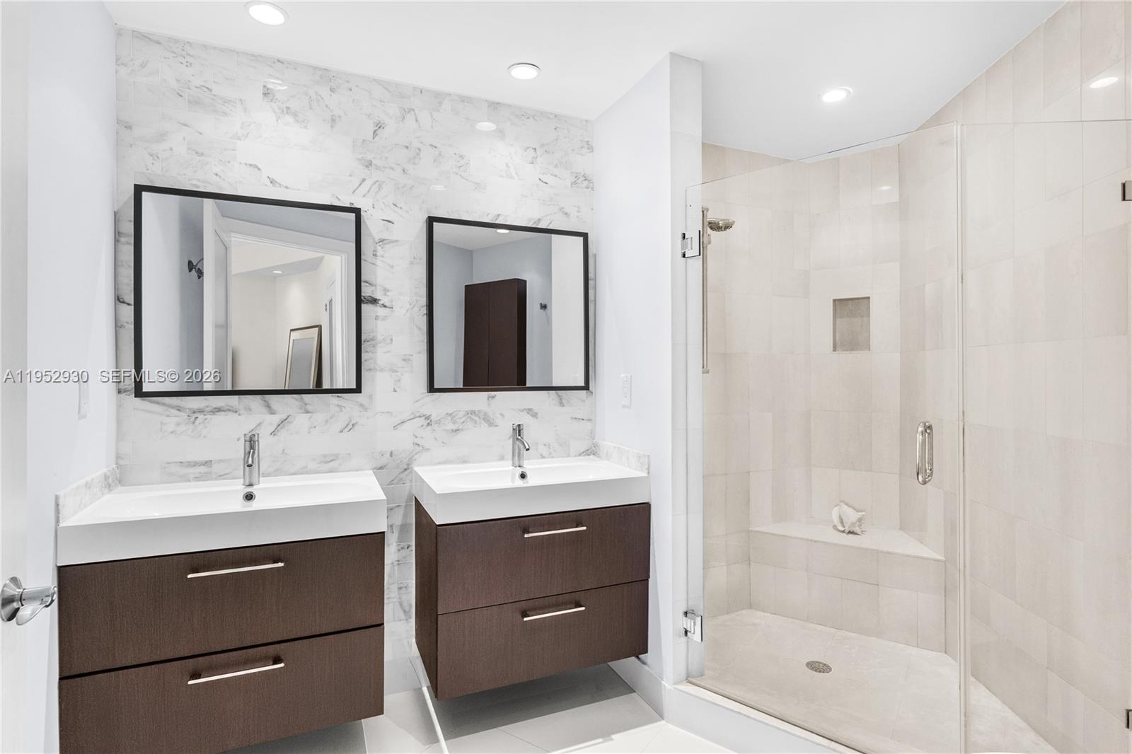 PORTOFINO TOWER CONDO - Residential Lease
