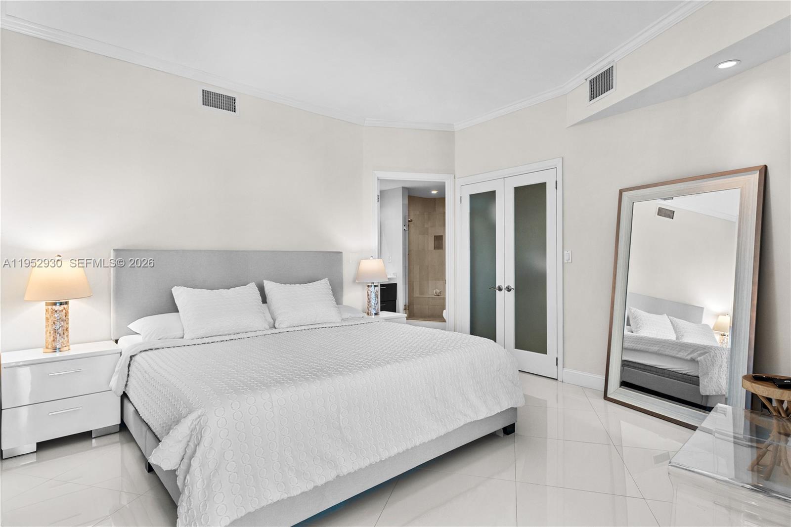 PORTOFINO TOWER CONDO - Residential Lease