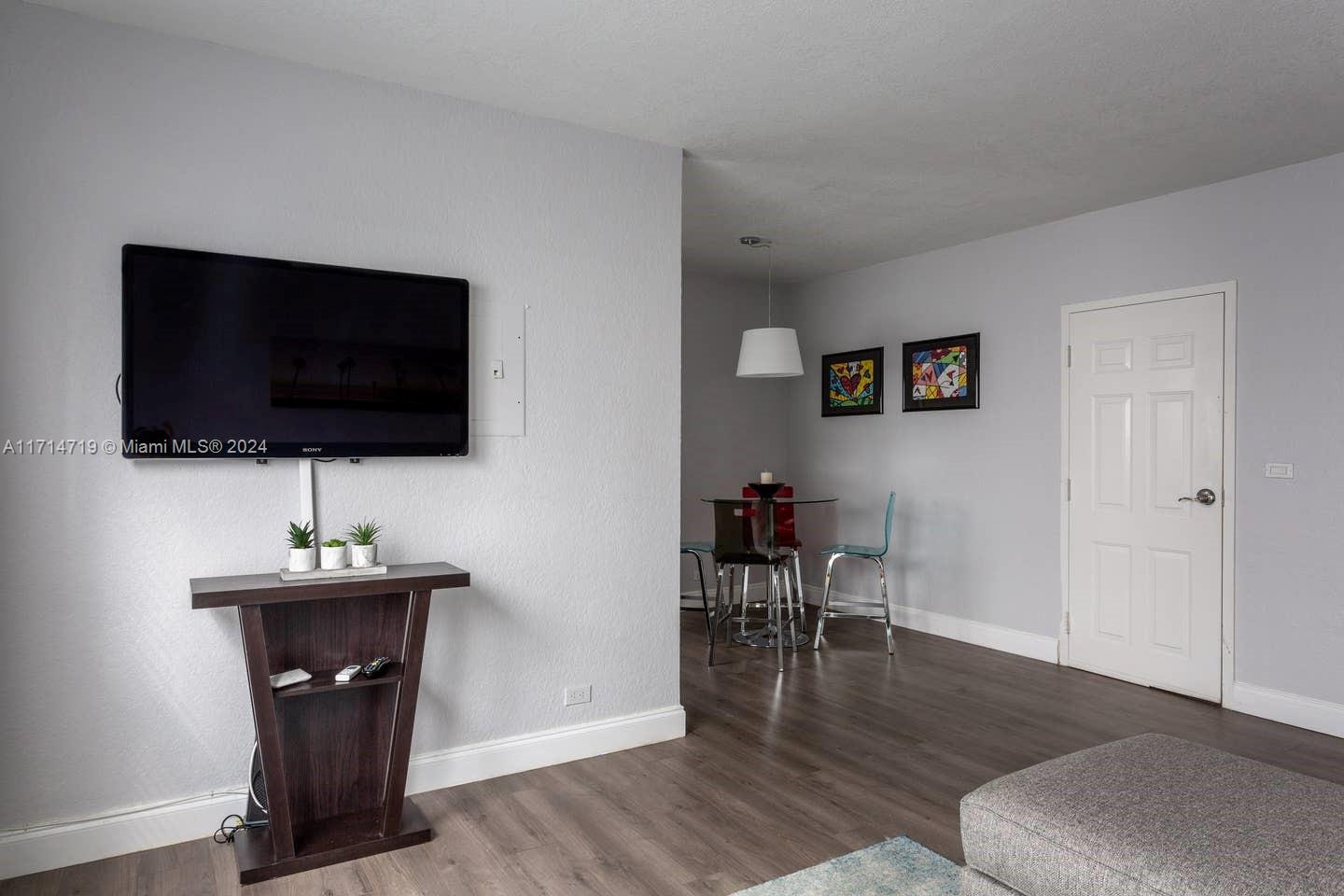 HARDING AVENUE CONDO - Residential Lease